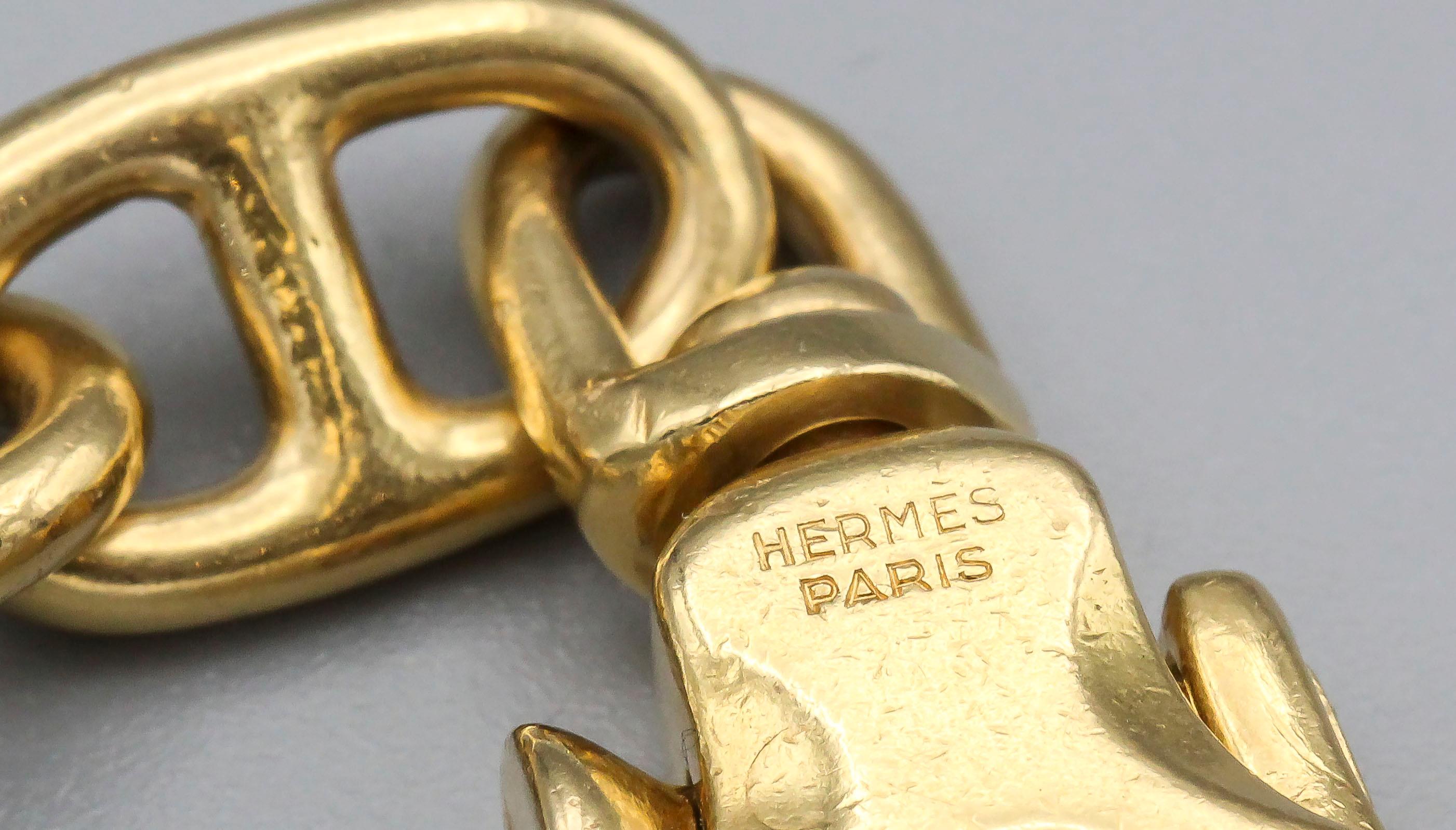 Hermes 18 Karat Gold Toggle Link Keychain In Good Condition In New York, NY