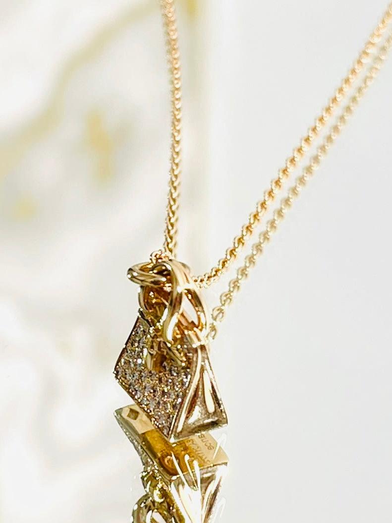 Modern Hermes 18k Rose Gold & Diamond Birkin Amulette Pendant Necklace For Sale