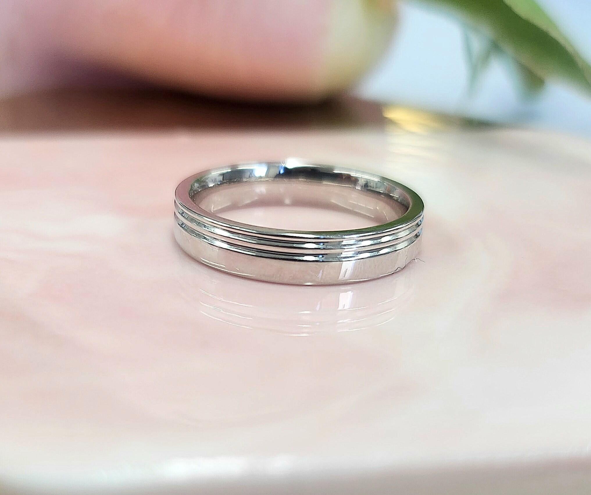 Contemporary Hermes 18k White Gold Grooved Band Ring For Sale