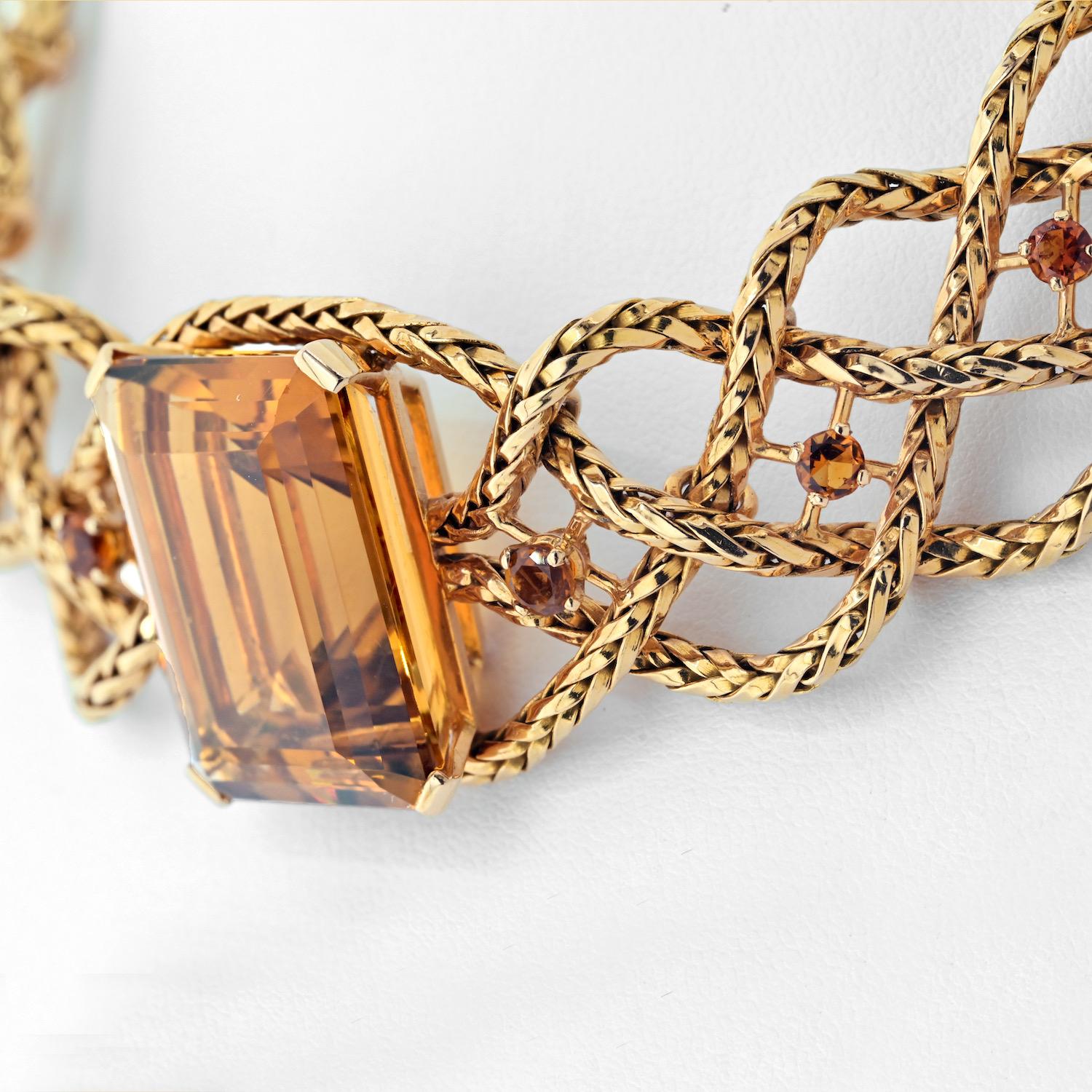 Modern Hermes 18K Yellow Gold 61.50cttw Citrine Braided Choker Necklace For Sale