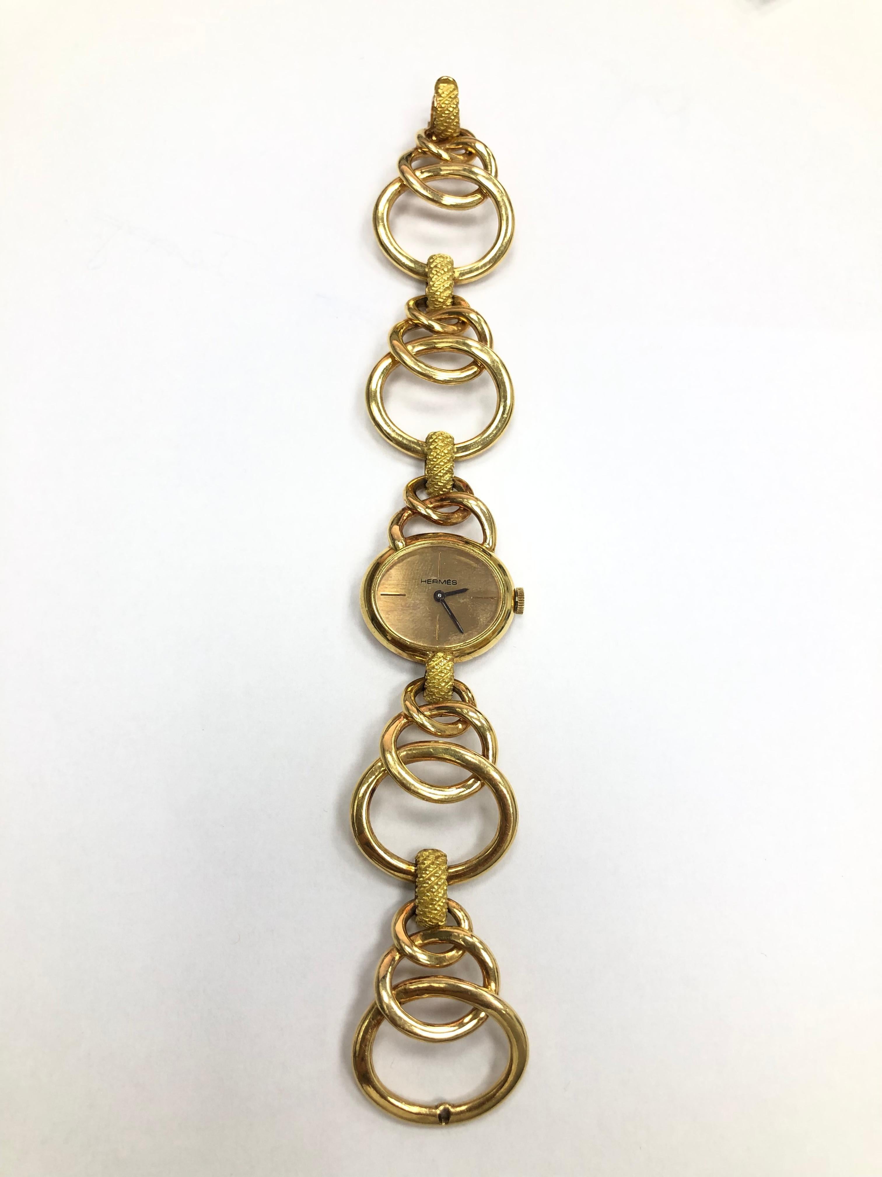 HERMES 18K Yellow Gold Ladies Watch In Good Condition For Sale In New York, NY