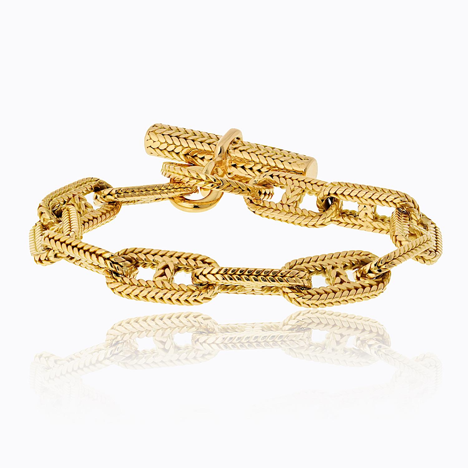 Hermes 18KY Gold L'Enfant Paris 'Chaine D'ancre' Vintage Toggle Link Bracelet In Excellent Condition In New York, NY