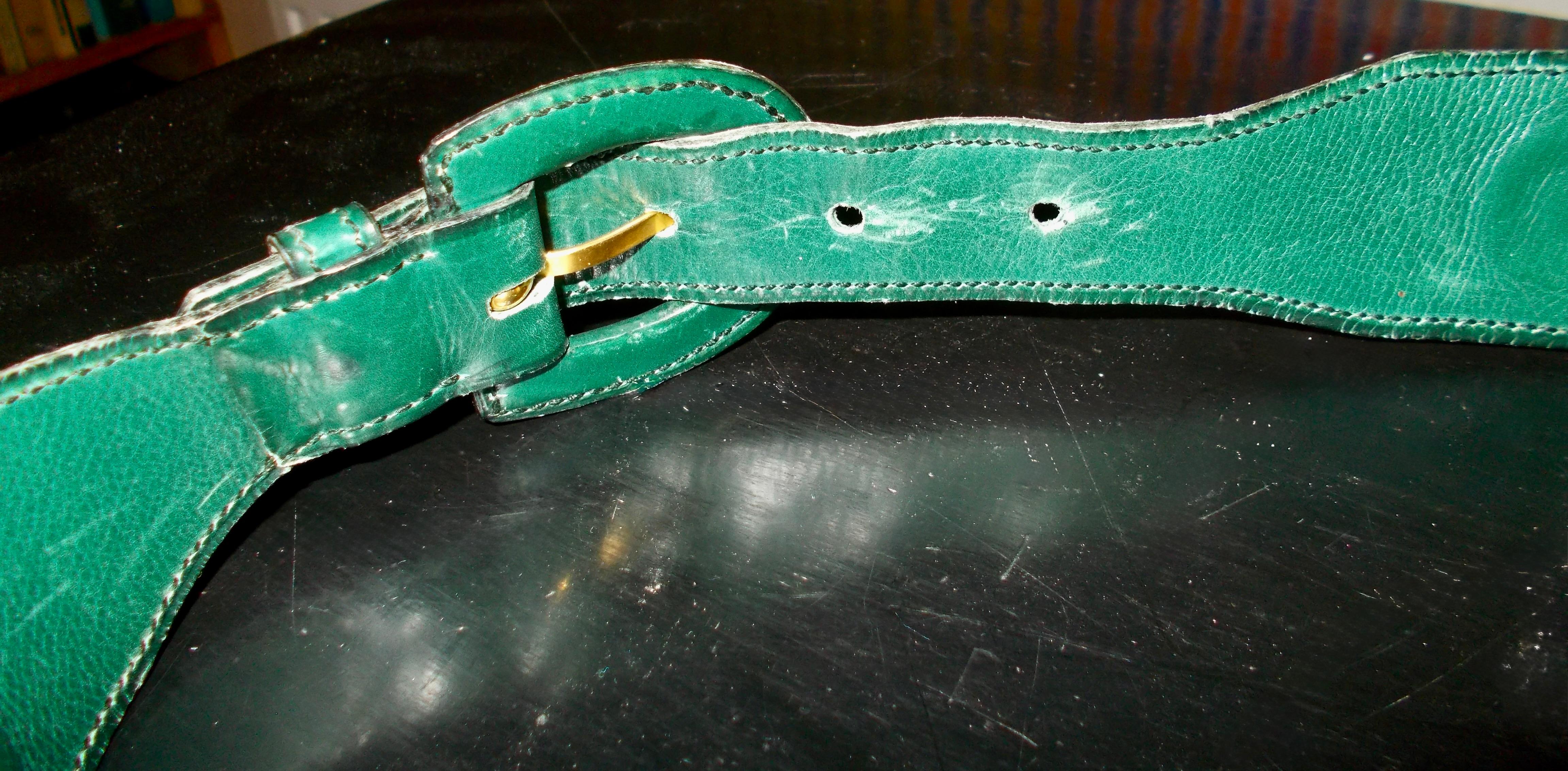 Ceinture en cuir vert Hermes des années 1930 Pour femmes en vente