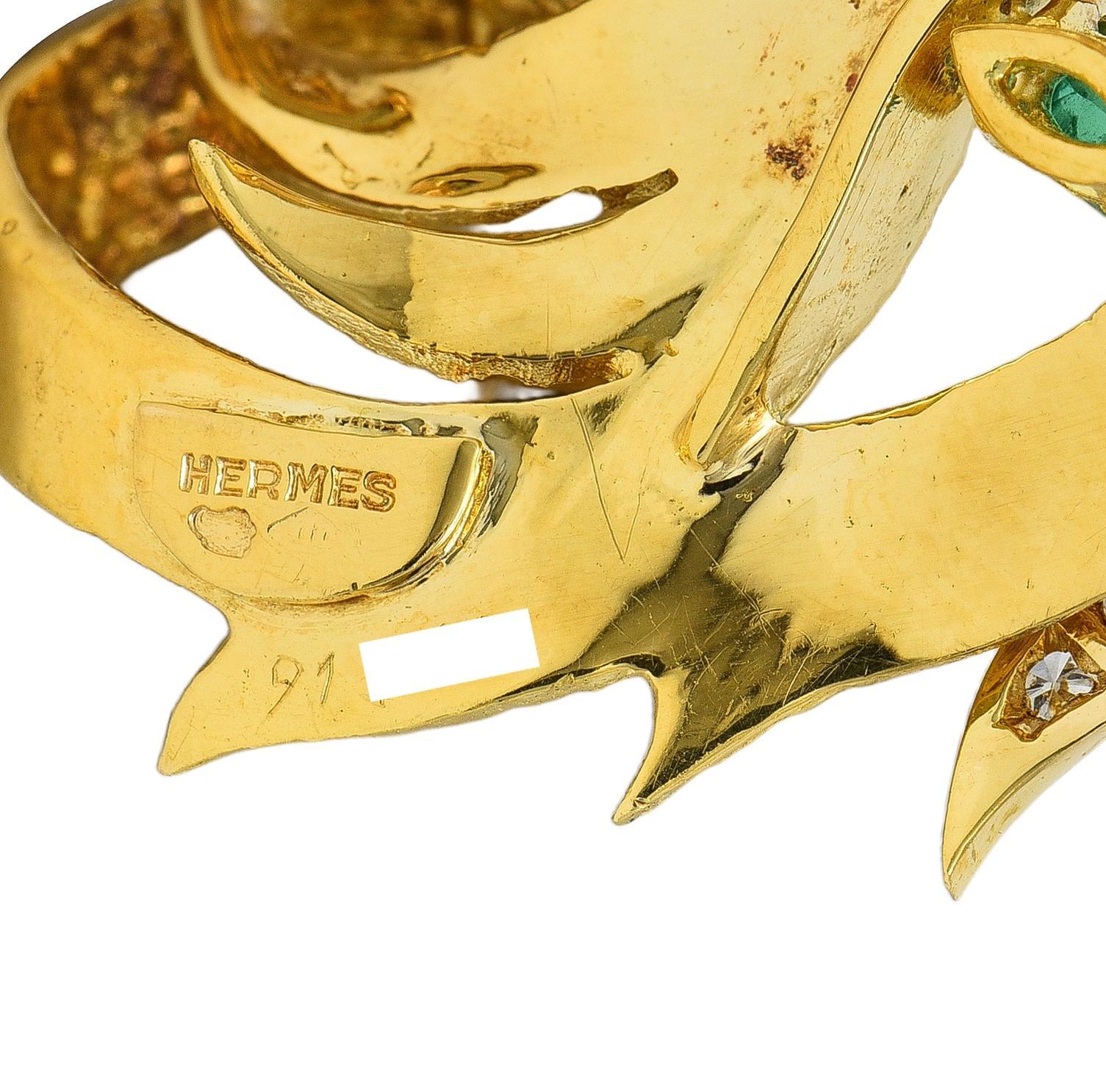 Hermès 1960's Emerald Diamond 18 Karat Yellow Gold Vintage Mistigri Cat Brooch Unisexe en vente