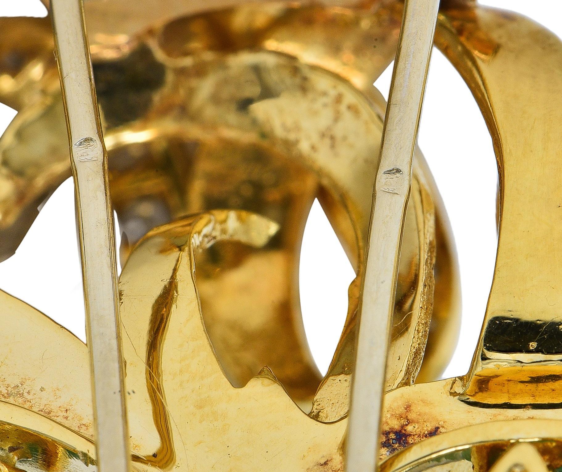 Hermès 1960's Emerald Diamond 18 Karat Yellow Gold Vintage Mistigri Cat Brooch en vente 1