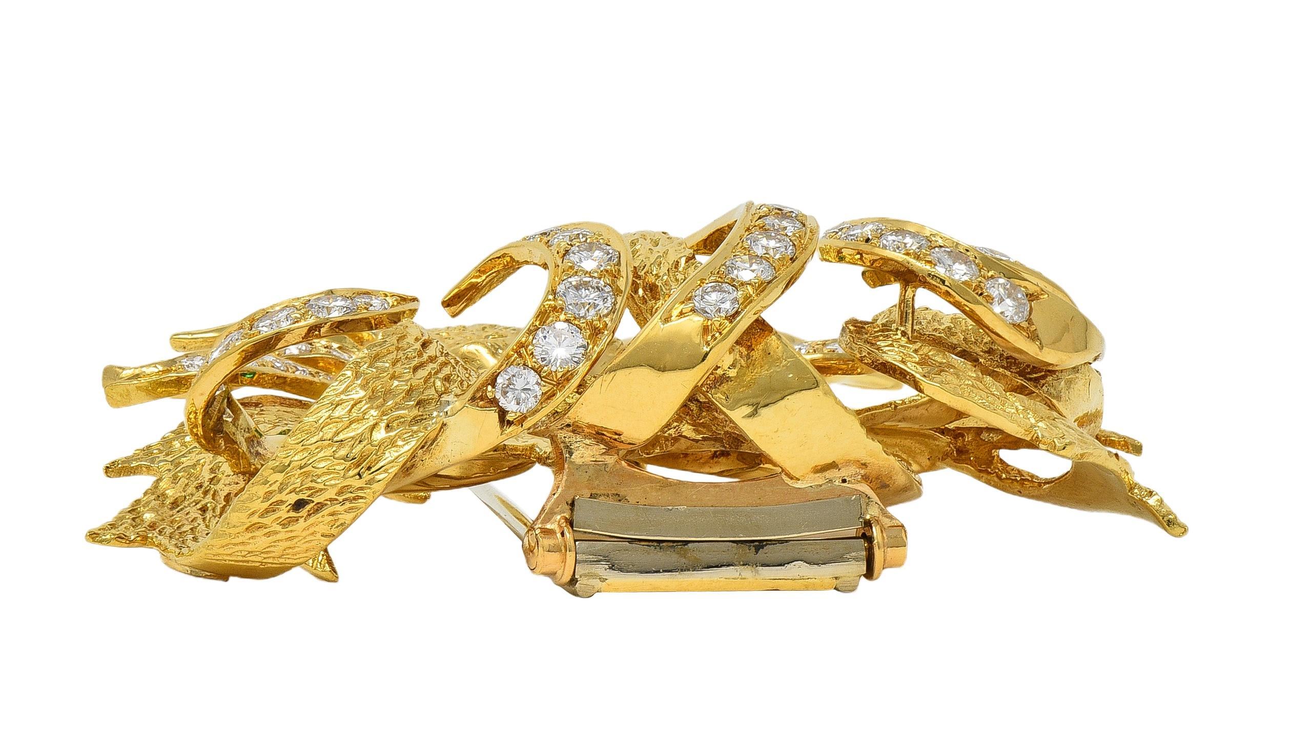 Hermès 1960's Emerald Diamond 18 Karat Yellow Gold Vintage Mistigri Cat Brooch en vente 3