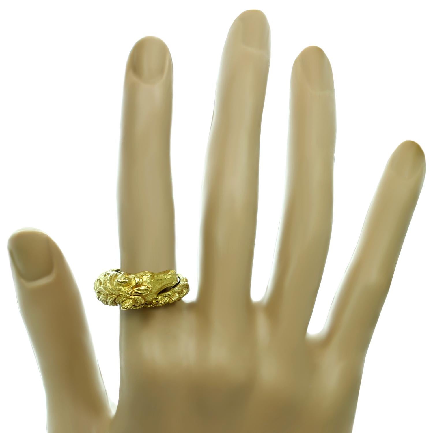 Hermes 1960s Horse Yellow Gold Braided Band Ring In Excellent Condition In New York, NY