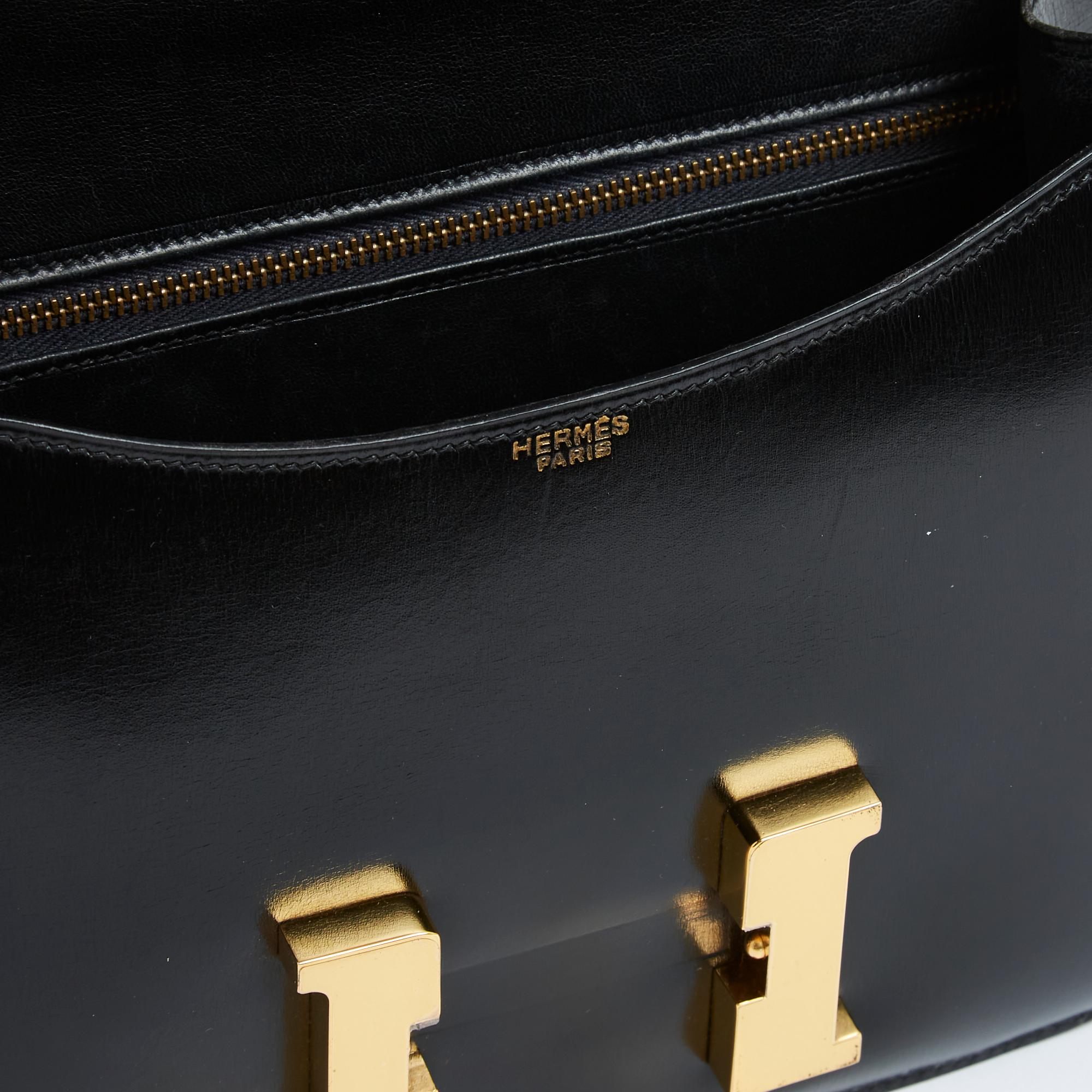 Hermès 1970 Sac Constance 23 Black Leather Gold HDW Bag Hermes For Sale 1