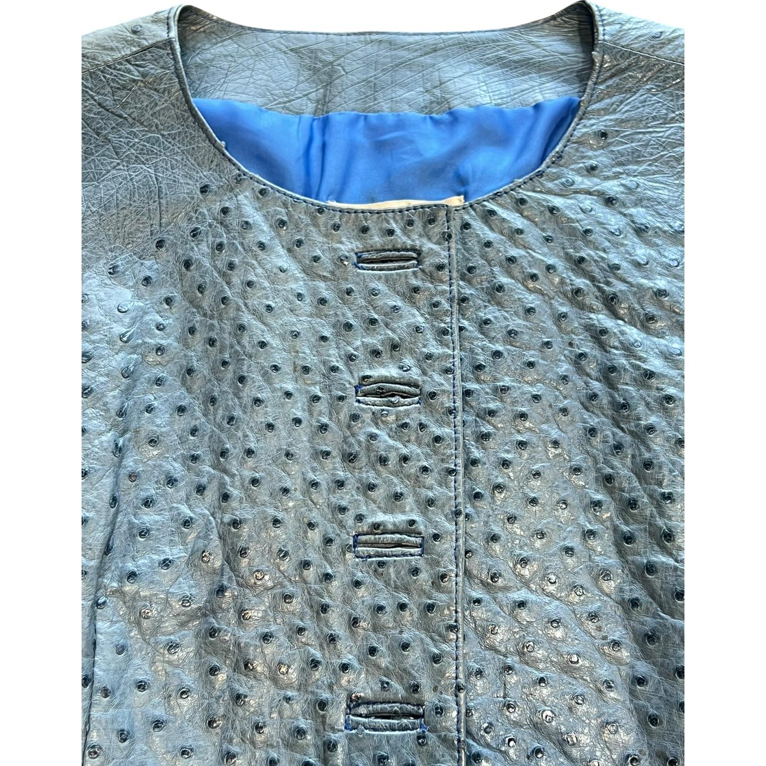 Donna Gilet in pelle di struzzo blu di Hermès del 1980, raro in vendita
