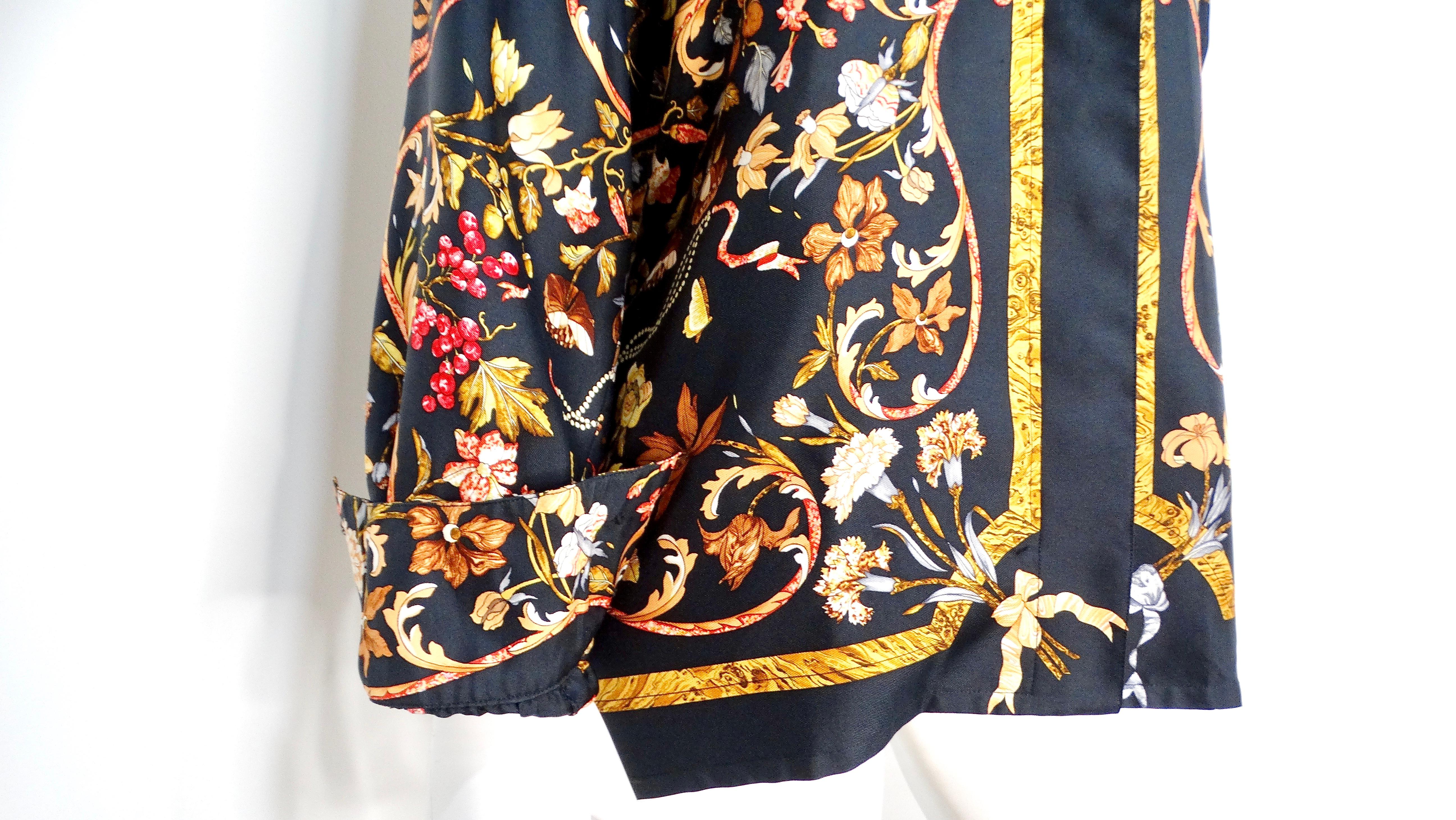Donna Camicia a maniche lunghe in seta con stampa floreale e di uccelli di Hermes degli anni '80 in vendita