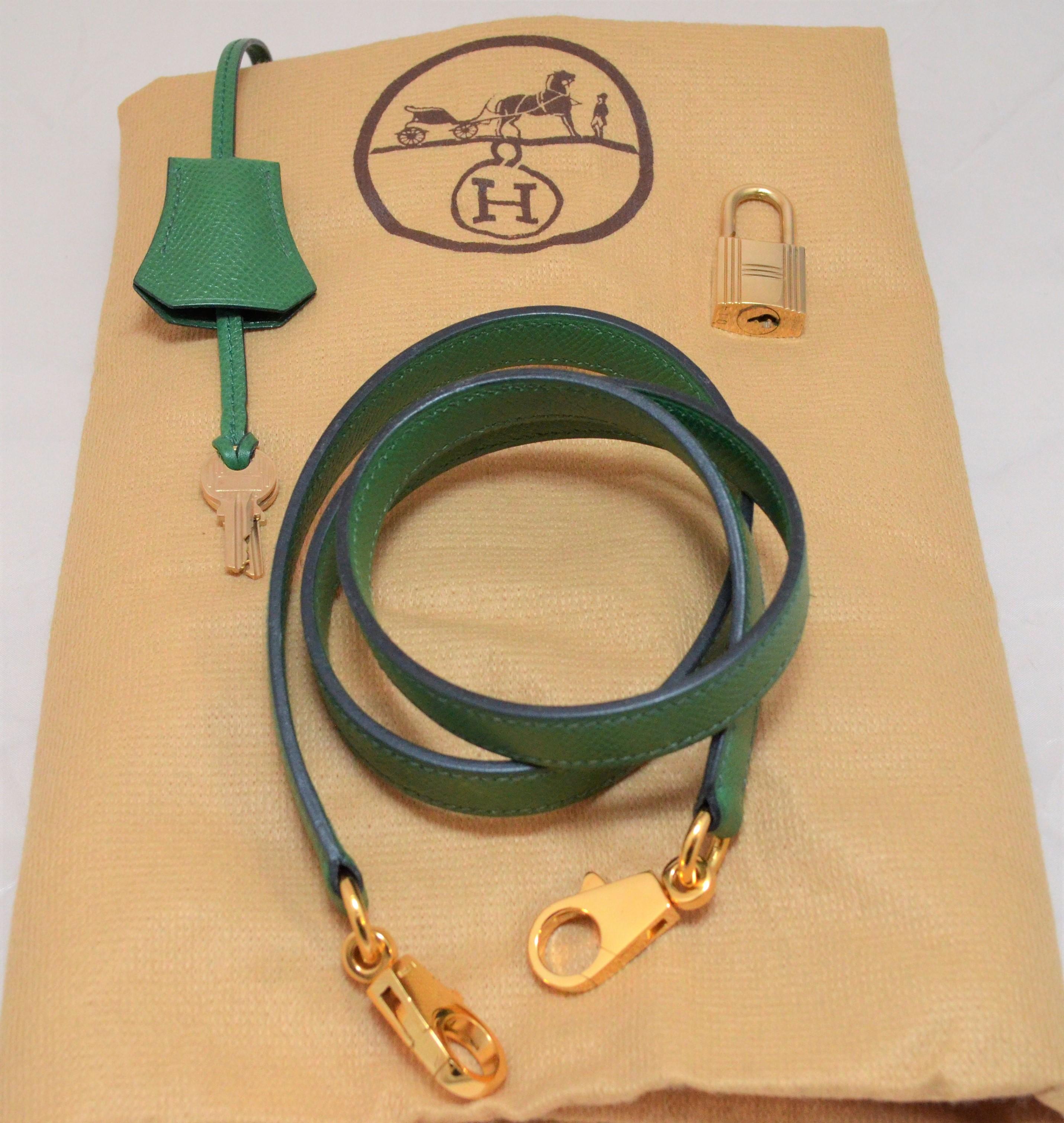 Hermes 1985 Green Courchevel Macpherson Handbag 9