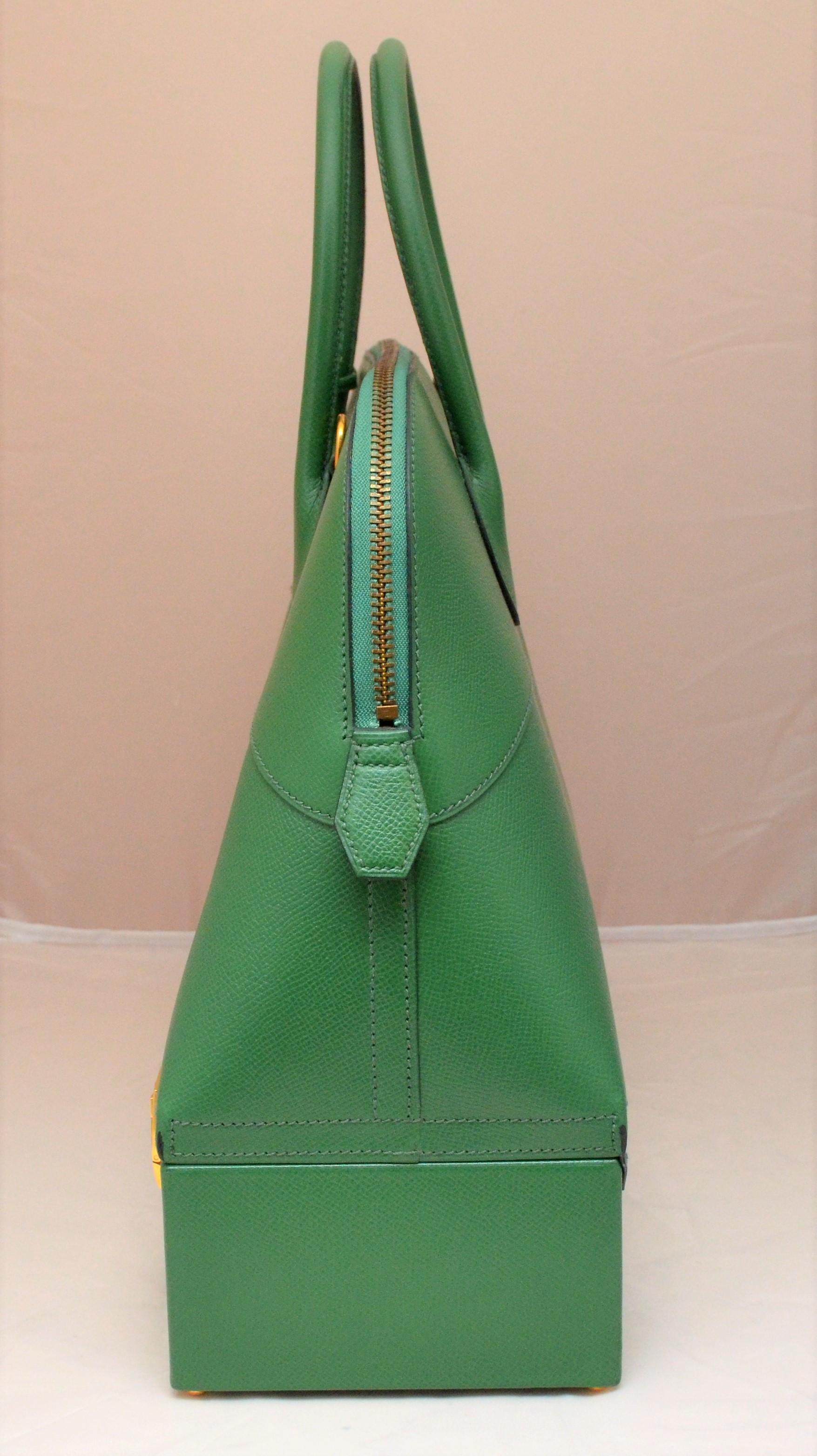 Hermes 1985 Green Courchevel Macpherson Handbag In Excellent Condition In Carmel, CA