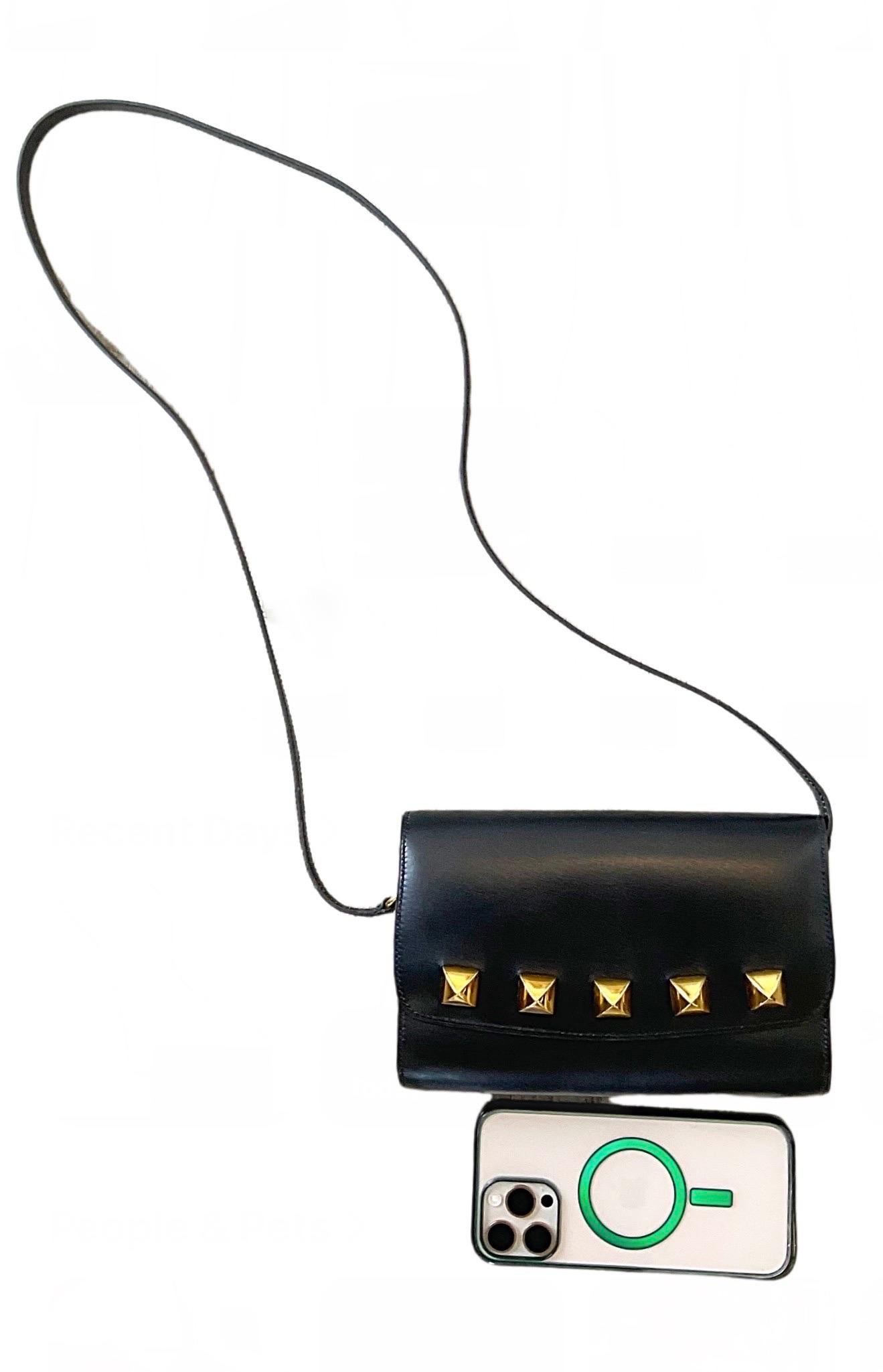 Hermes 1990s Doggy Medor 3 Way Black Gold Studded Crossbody Shoulder Bag Clutch For Sale 2