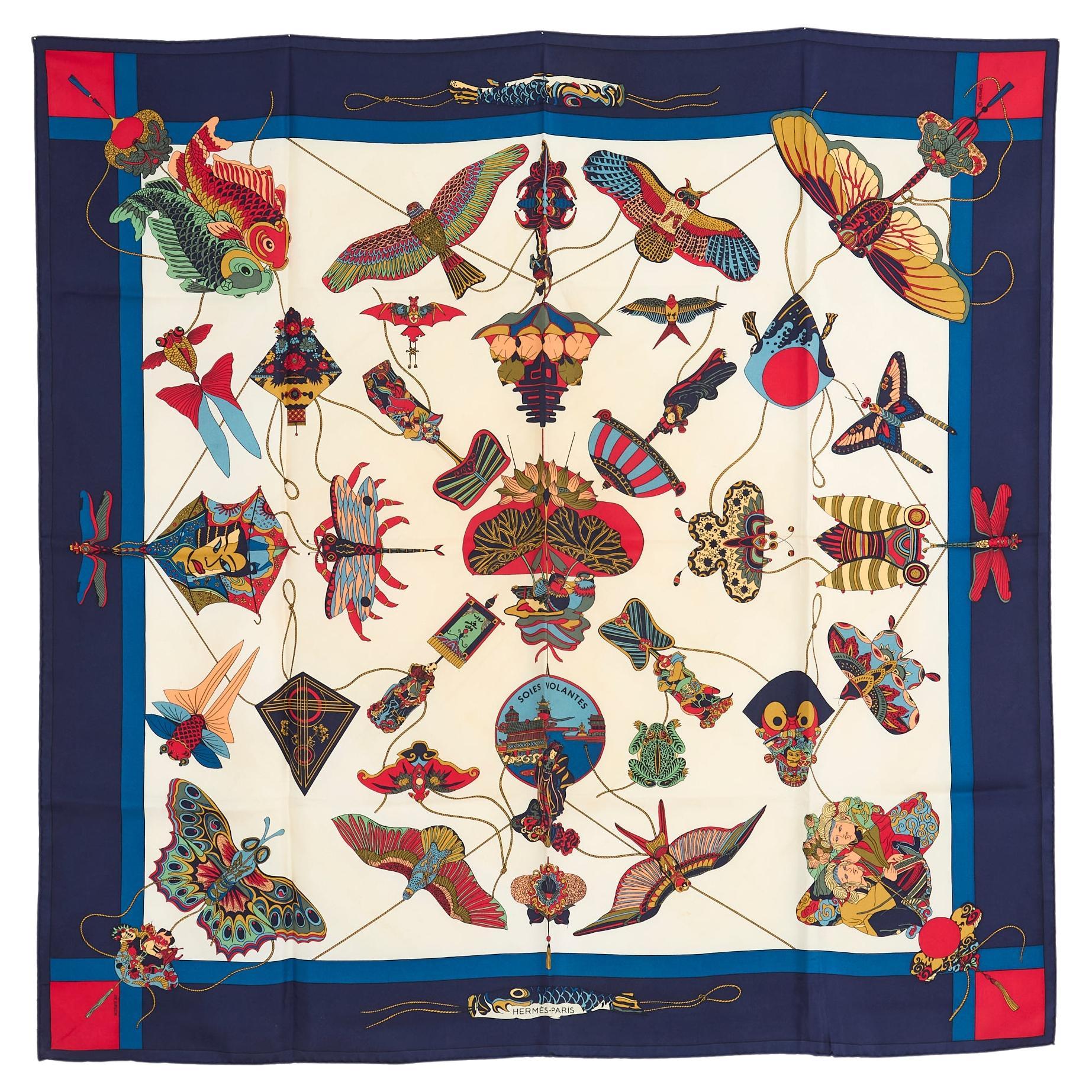 Hermès 1991 Foulard Carré 90 Soies Volantes Navy Ecru Silk Scarf Hermes For Sale