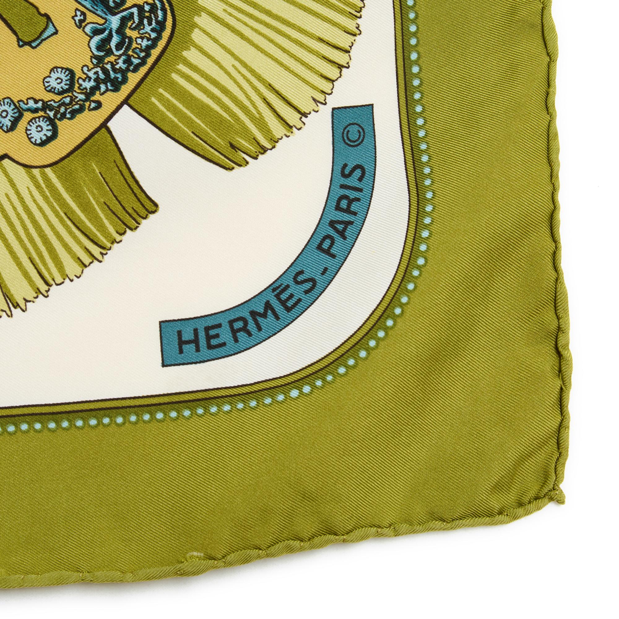 Hermès 1991 Foulard Carré 90 Tsubas Olive Green Silk Scarf In Good Condition In PARIS, FR