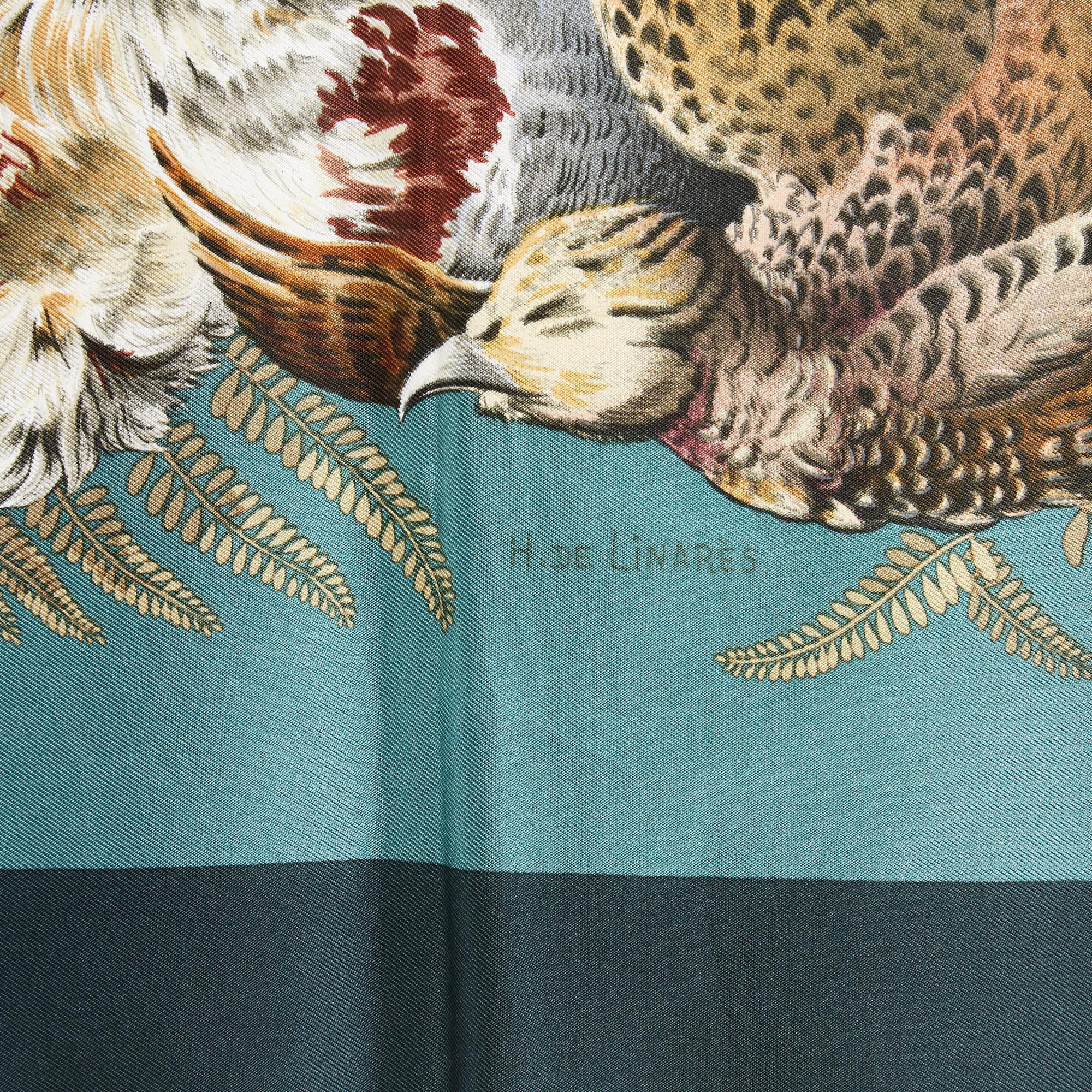 Hermès 1997 Foulard Carré 90 Linares Gibiers Fichte Blau Seidenköper Schal Hermes (Grau) im Angebot