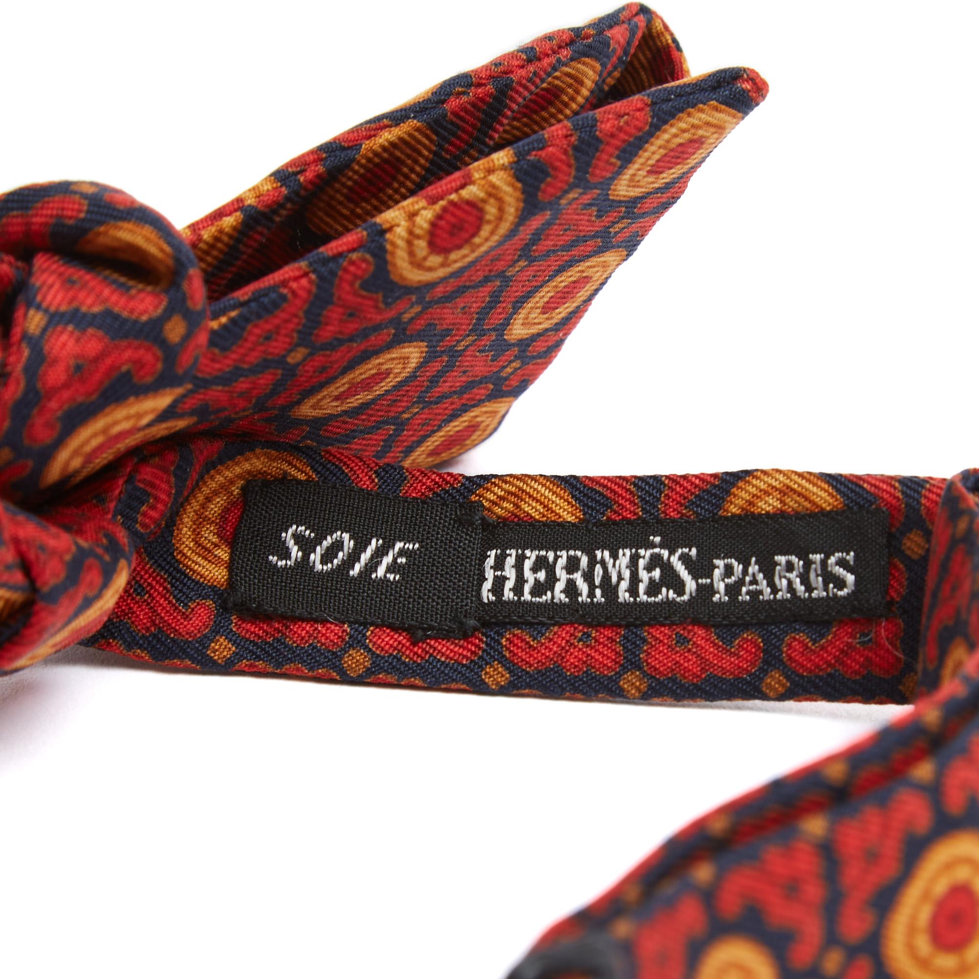Women's or Men's Hermès 2000 Noeud Papillon TU Margiela Red Silk Twill Adjustable Bow Tie Hermes For Sale