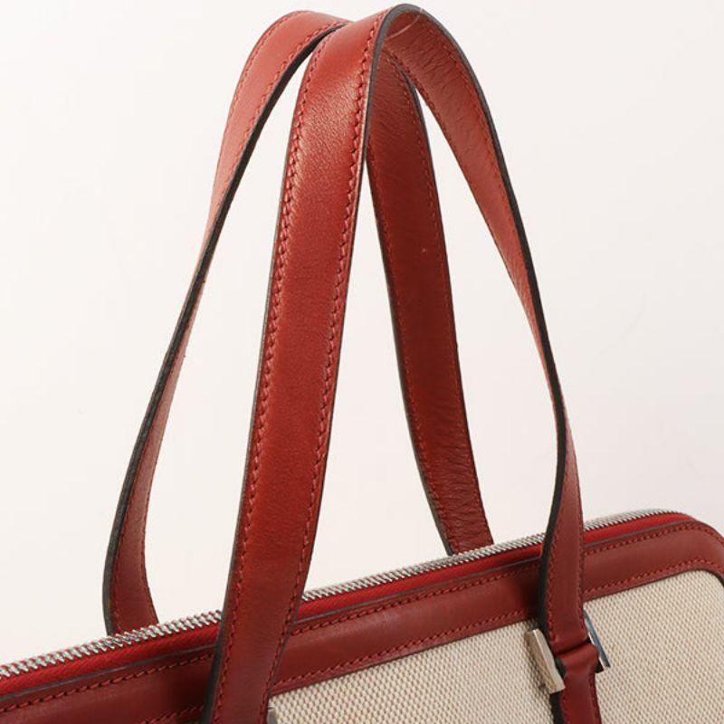 Hermes 2001 Made Escapada Natural/Rouge Top Handle Bag Vif 8