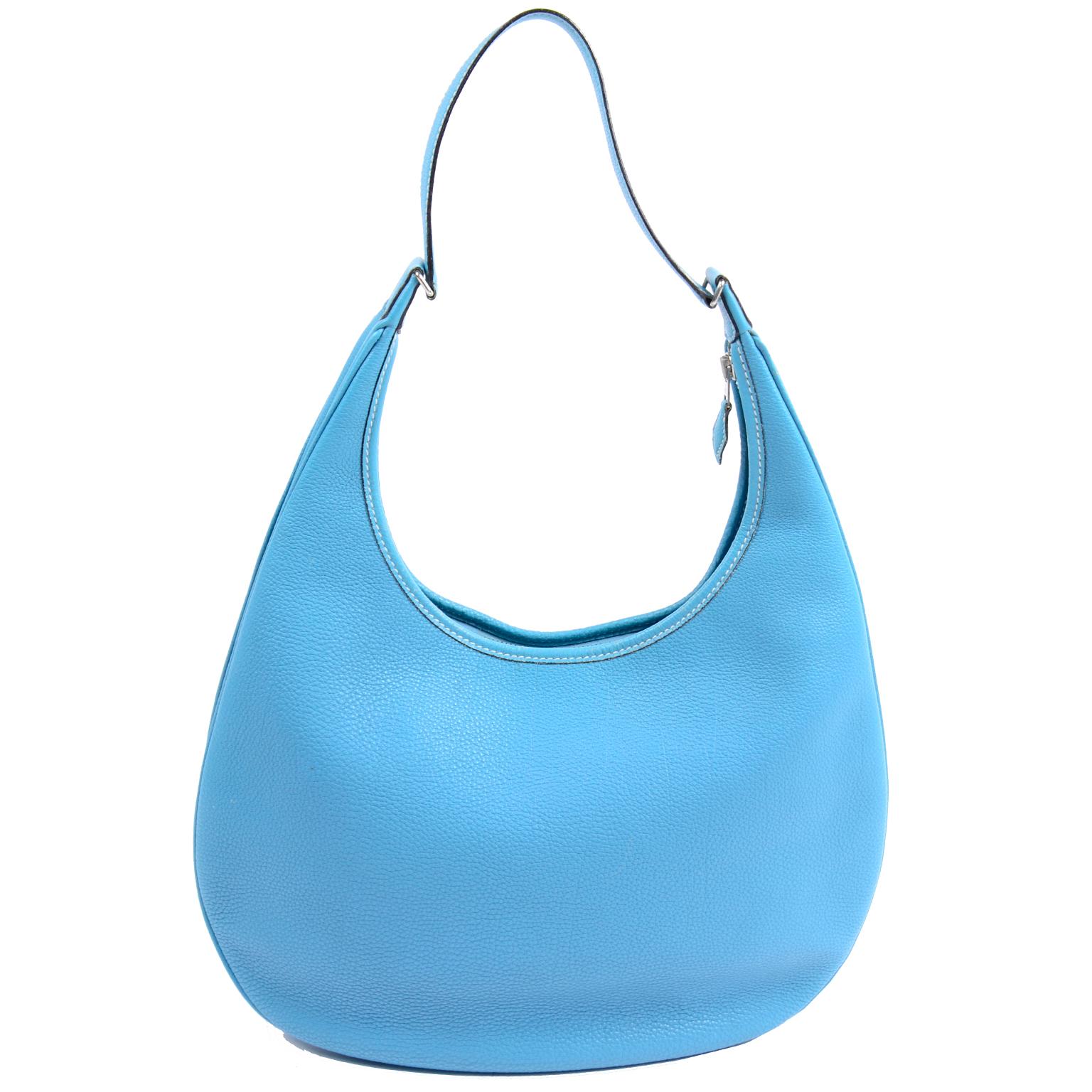 Hermes 2002 Gao Bag Blue Togo Leather Hobo Style Handbag In Excellent Condition In Portland, OR