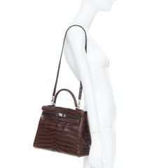 Borsa HERMES 2002 Kelly 32 Sellier opaca, pelle di Nilo (Ebene Niloticus) PHW marrone