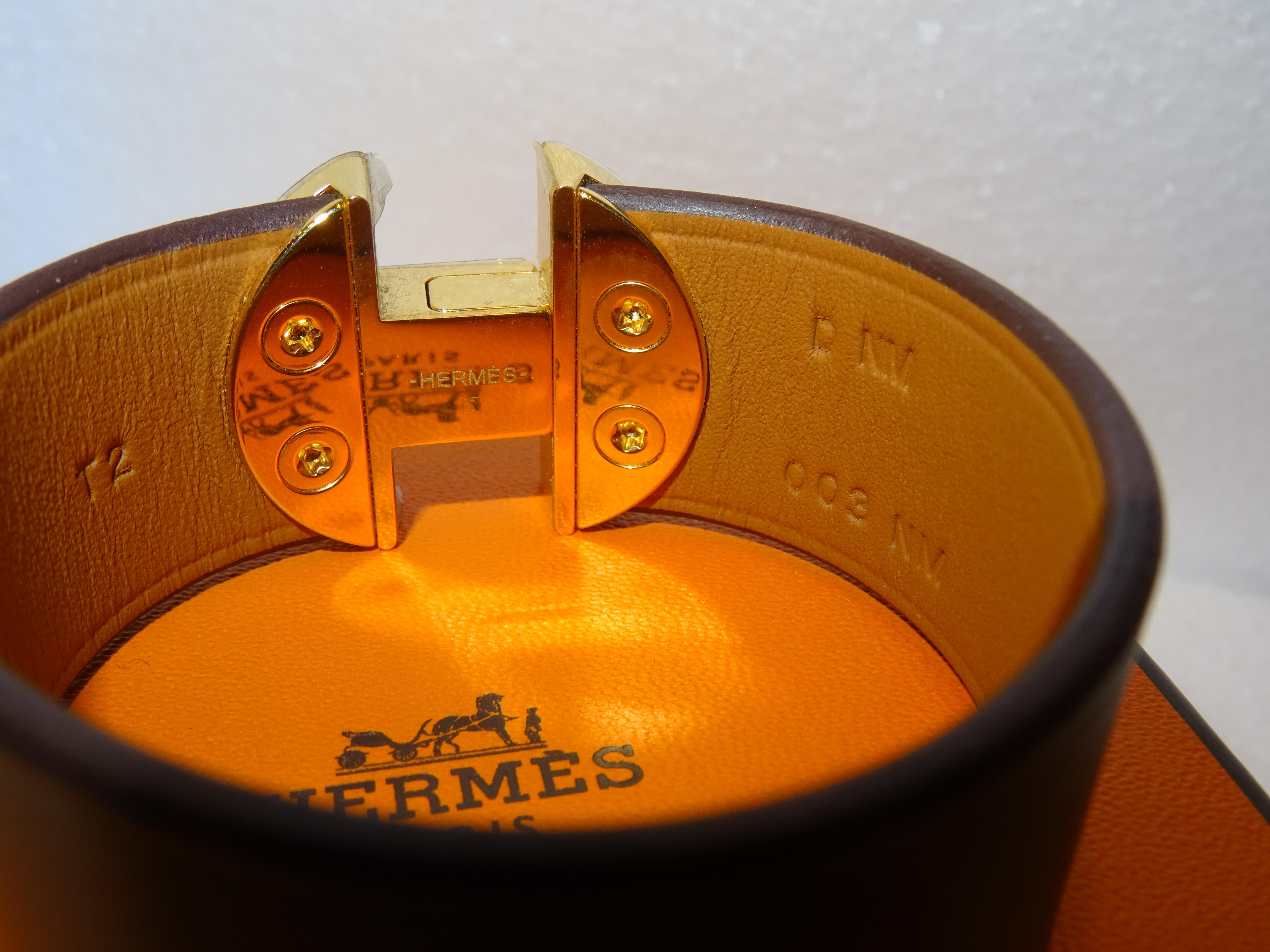 Hermes 2002 Model French Mink Leather and Metal Gold Plating Bracelet In Excellent Condition In Valladolid, ES