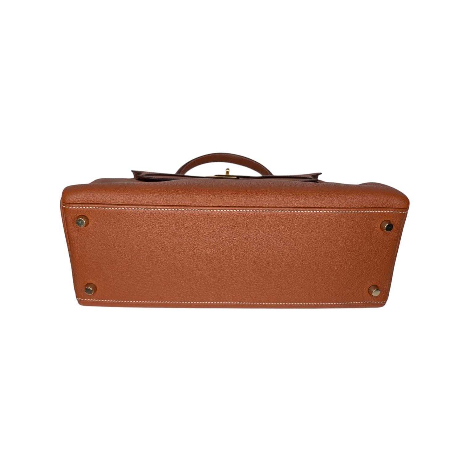 Hermès 2004 Or Taurillion Clemence Kelly Retourne 28 Cartable Pour femmes en vente
