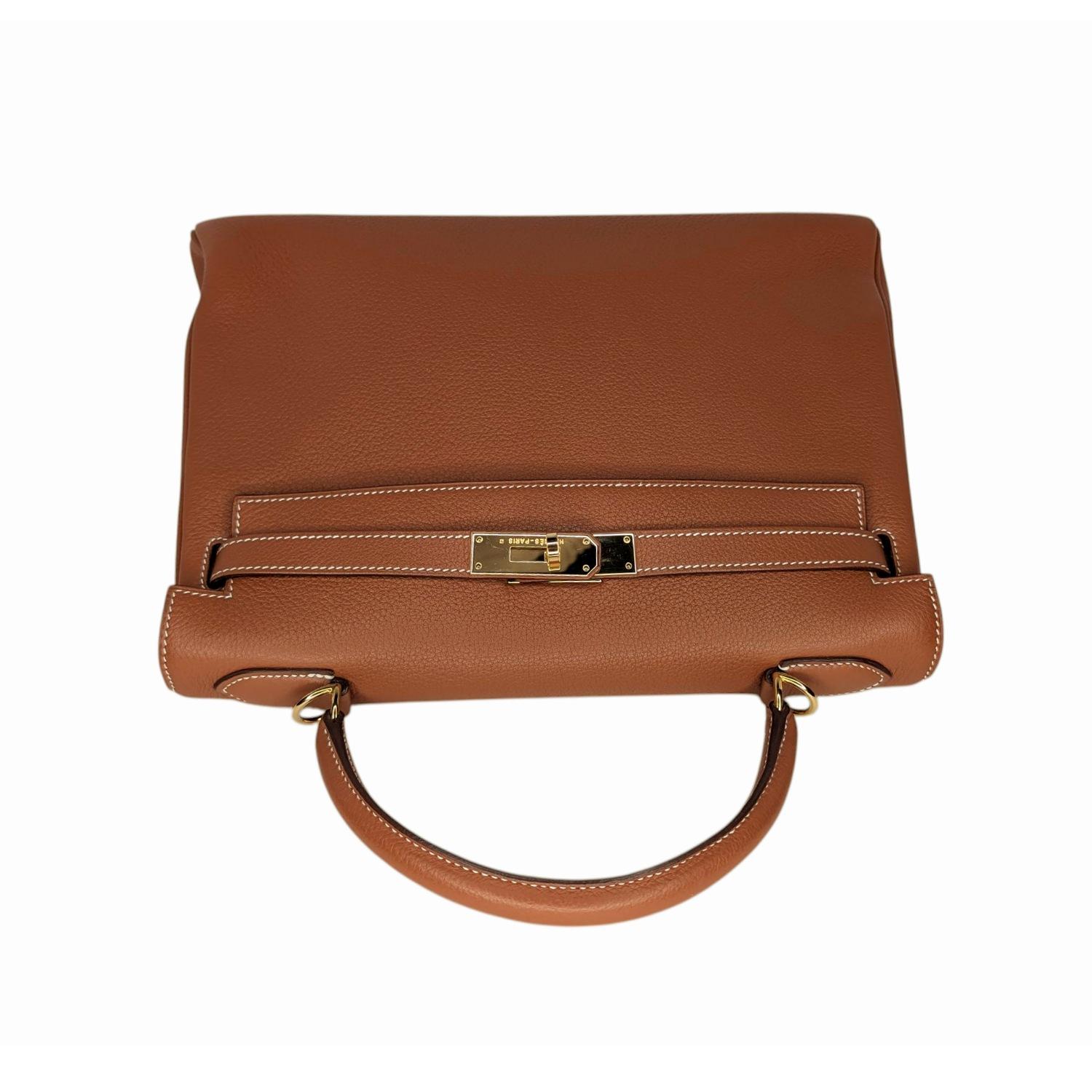 Hermès 2004 Or Taurillion Clemence Kelly Retourne 28 Cartable en vente 1