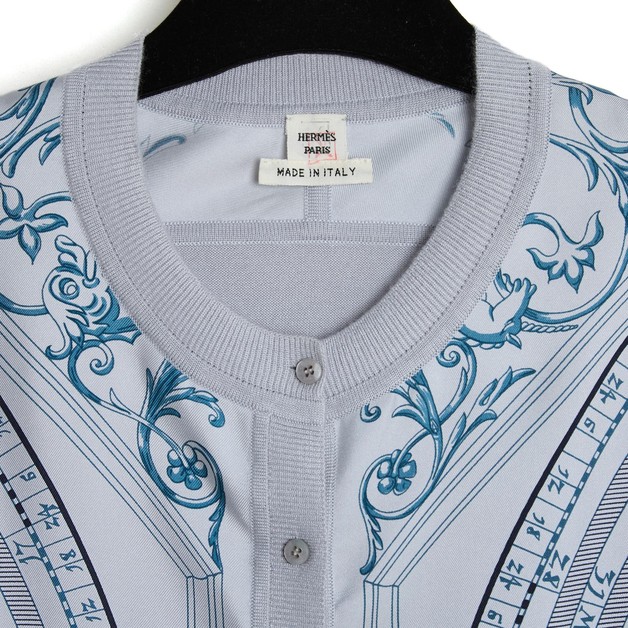 Gray Hermès 2005 Astrologie FR40 Grey Silk Dies et Hore Cardigan UK12 US10 Hermes For Sale