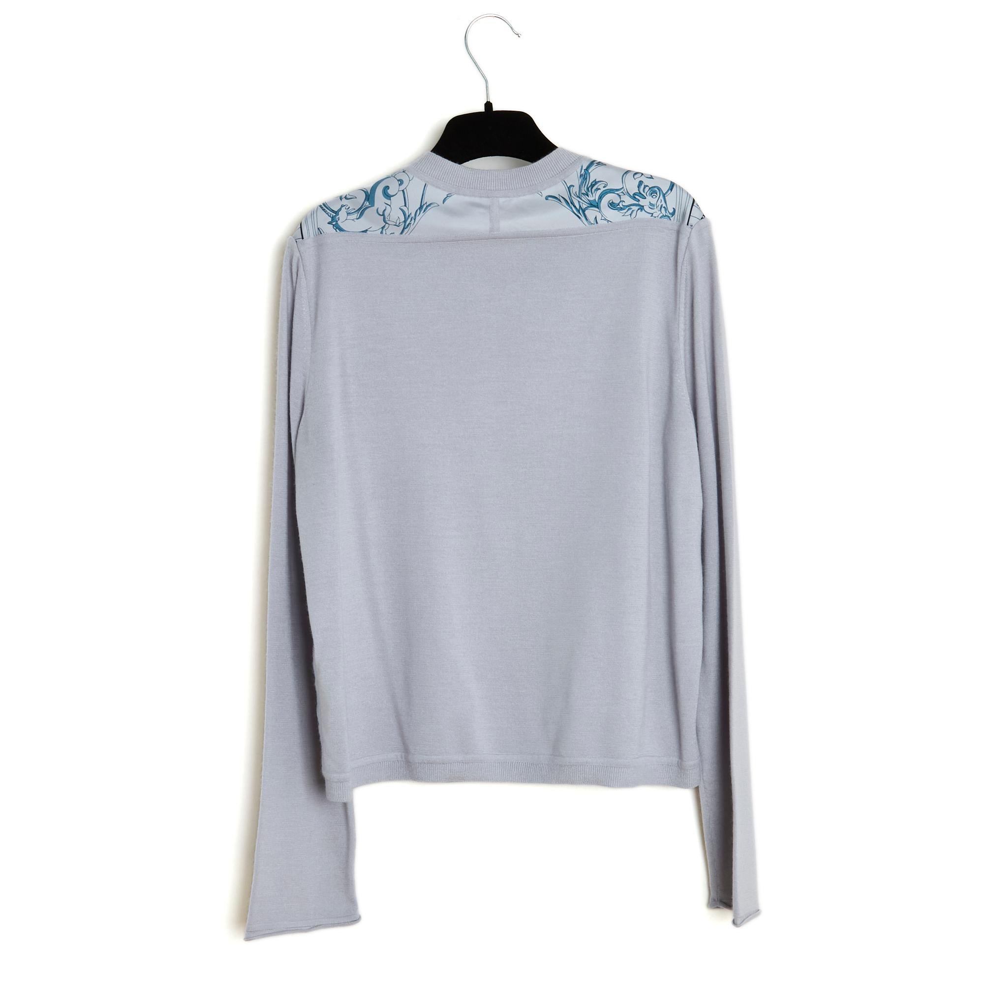Women's Hermès 2005 Astrologie FR40 Grey Silk Dies et Hore Cardigan UK12 US10 Hermes For Sale