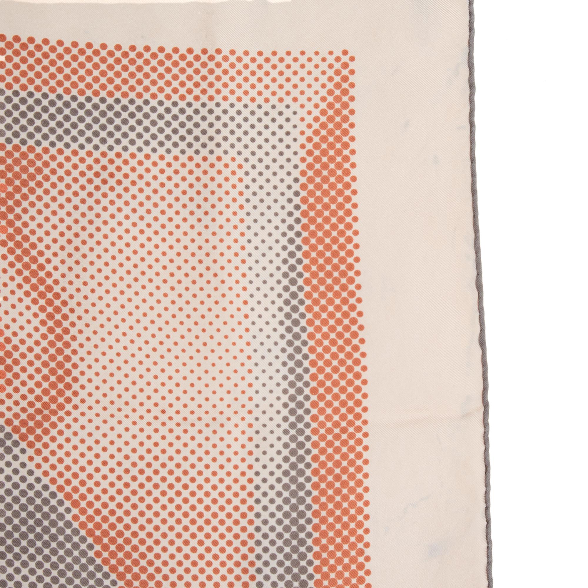 Hermès 2007 Foulard Carré 90 Josephine Baker danse Sciarpa di seta rosa Hermès In condizioni discrete in vendita a PARIS, FR