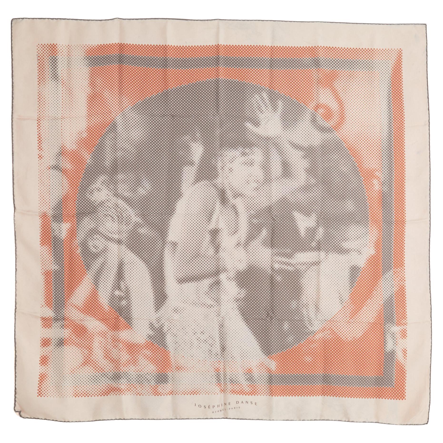 Hermès 2007 Foulard Carré 90 Josephine Baker danse Sciarpa di seta rosa Hermès in vendita