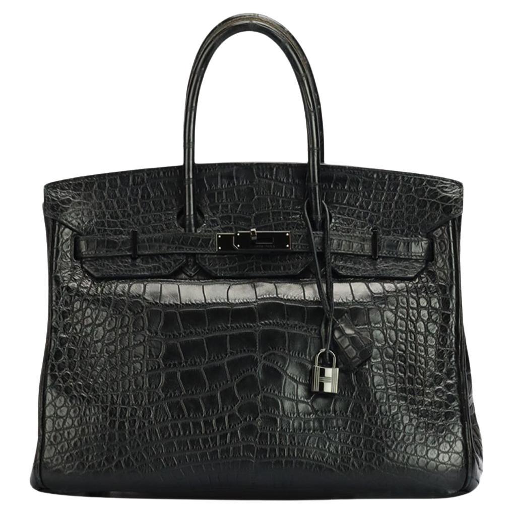 Hermès 2010 Birkin 35cm So Black Matte Alligator Bag en vente