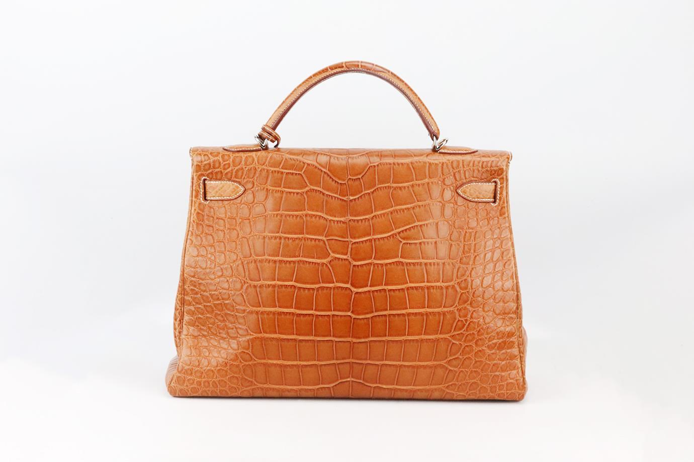 Hermès 2010 Kelly 40cm Matte Alligator Mississippiensis Leather Bag In Excellent Condition For Sale In London, GB