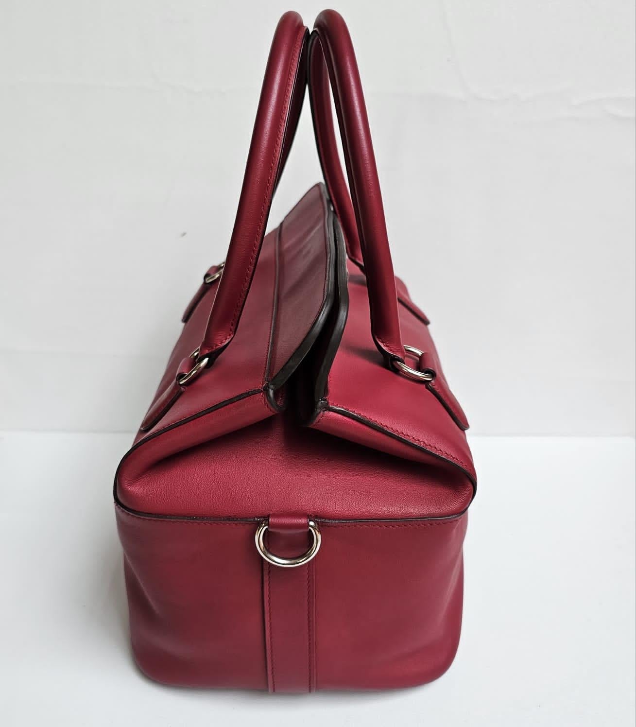 Hermes 2011 Evercolor Rouge Grenat Toolbox 26 Bag In Good Condition In Jakarta, Daerah Khusus Ibukota Jakarta