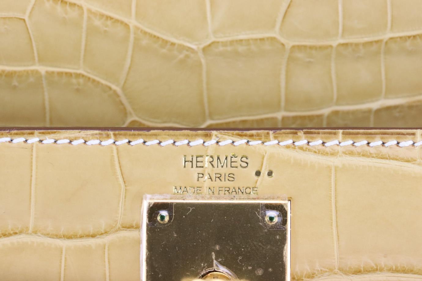 Hermès 2014 Kelly Retourne 28cm Matte Niloticus Crocodile Leather Bag For Sale 8