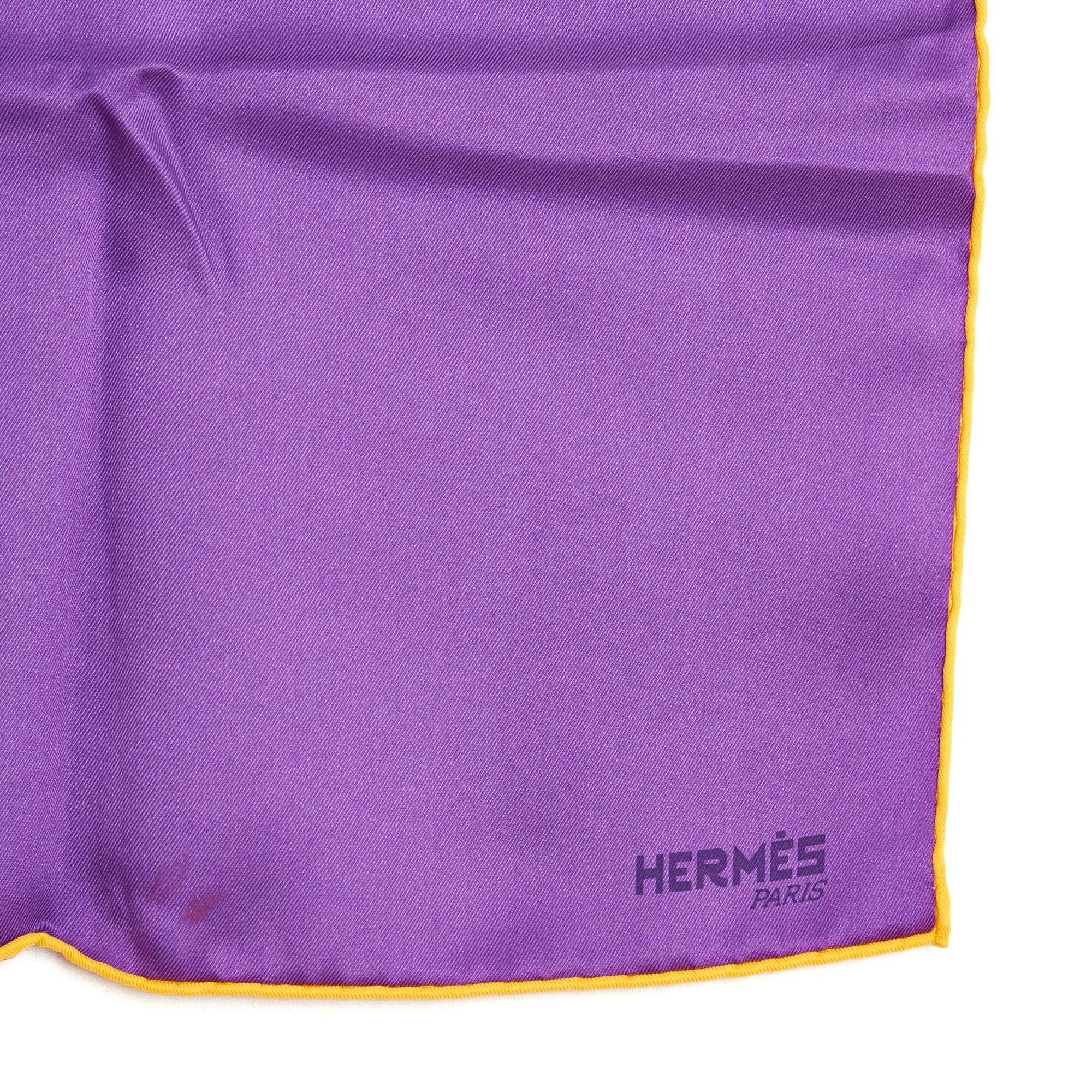 Hermès 2015 Foulard Carré 70 Quadri Purple yellow Silk carre 70 Scarf Hermes In Excellent Condition For Sale In PARIS, FR