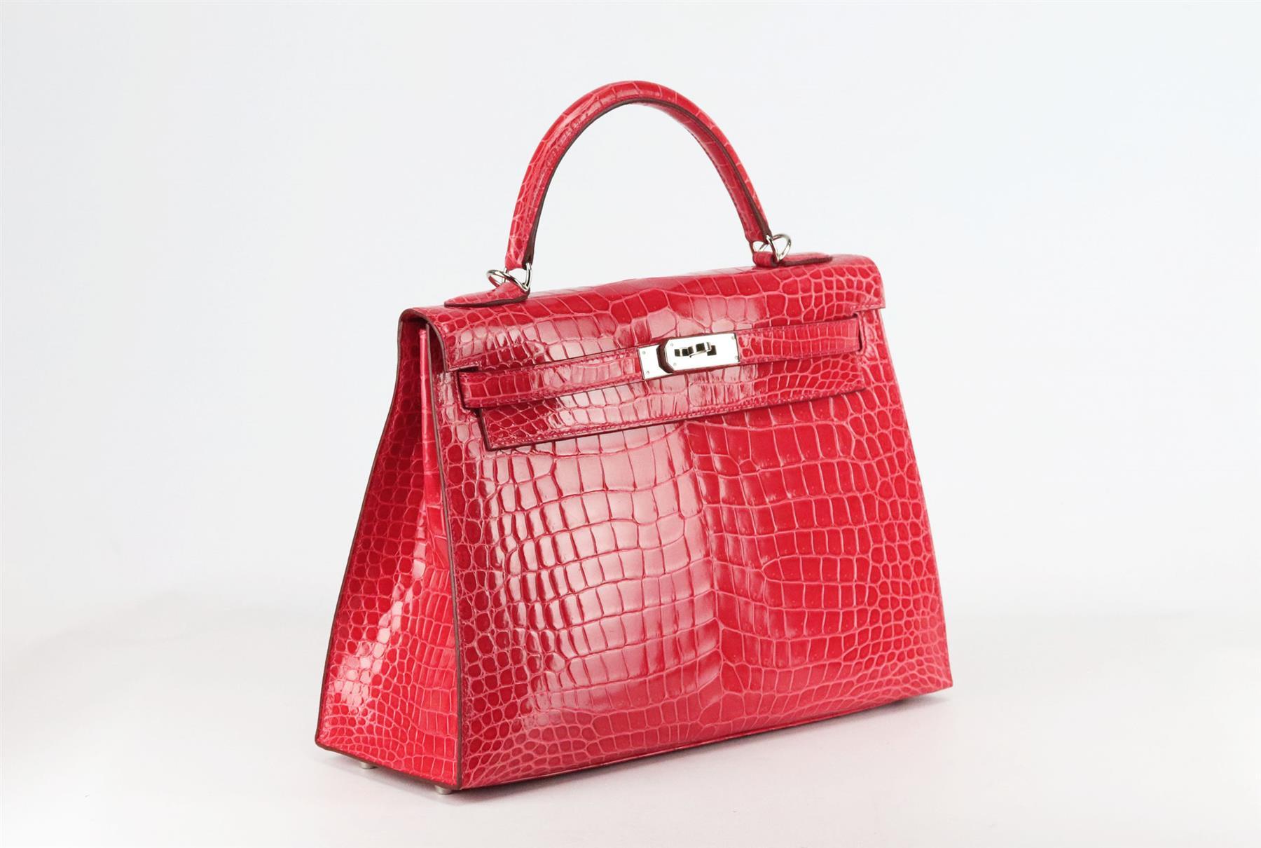 Hermès 2015 Kelly Sellier 32cm Porosus Crocodile Leather Bag In Excellent Condition For Sale In London, GB