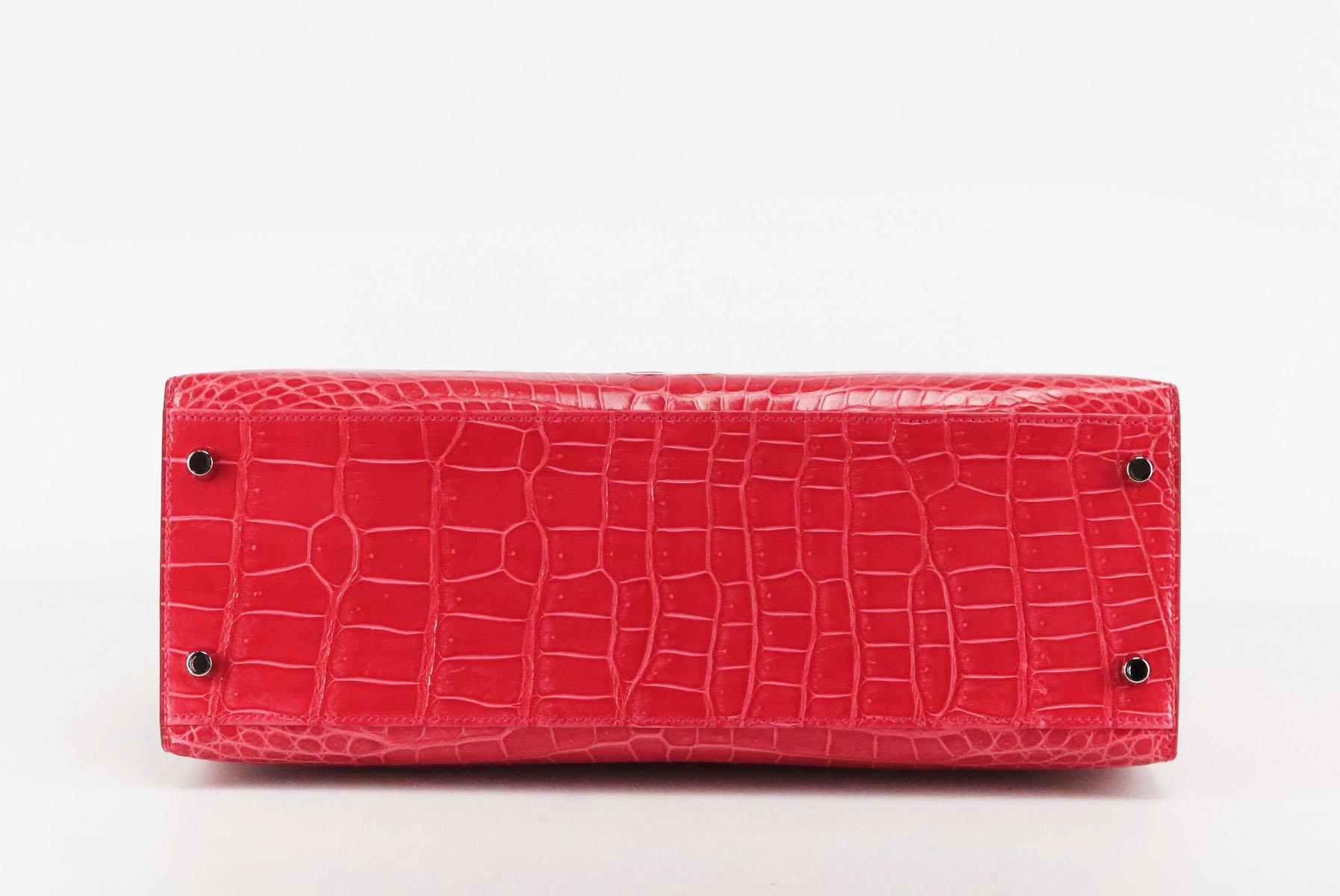 Hermès 2015 Kelly Sellier 32cm Porosus Crocodile Leather Bag For Sale 3