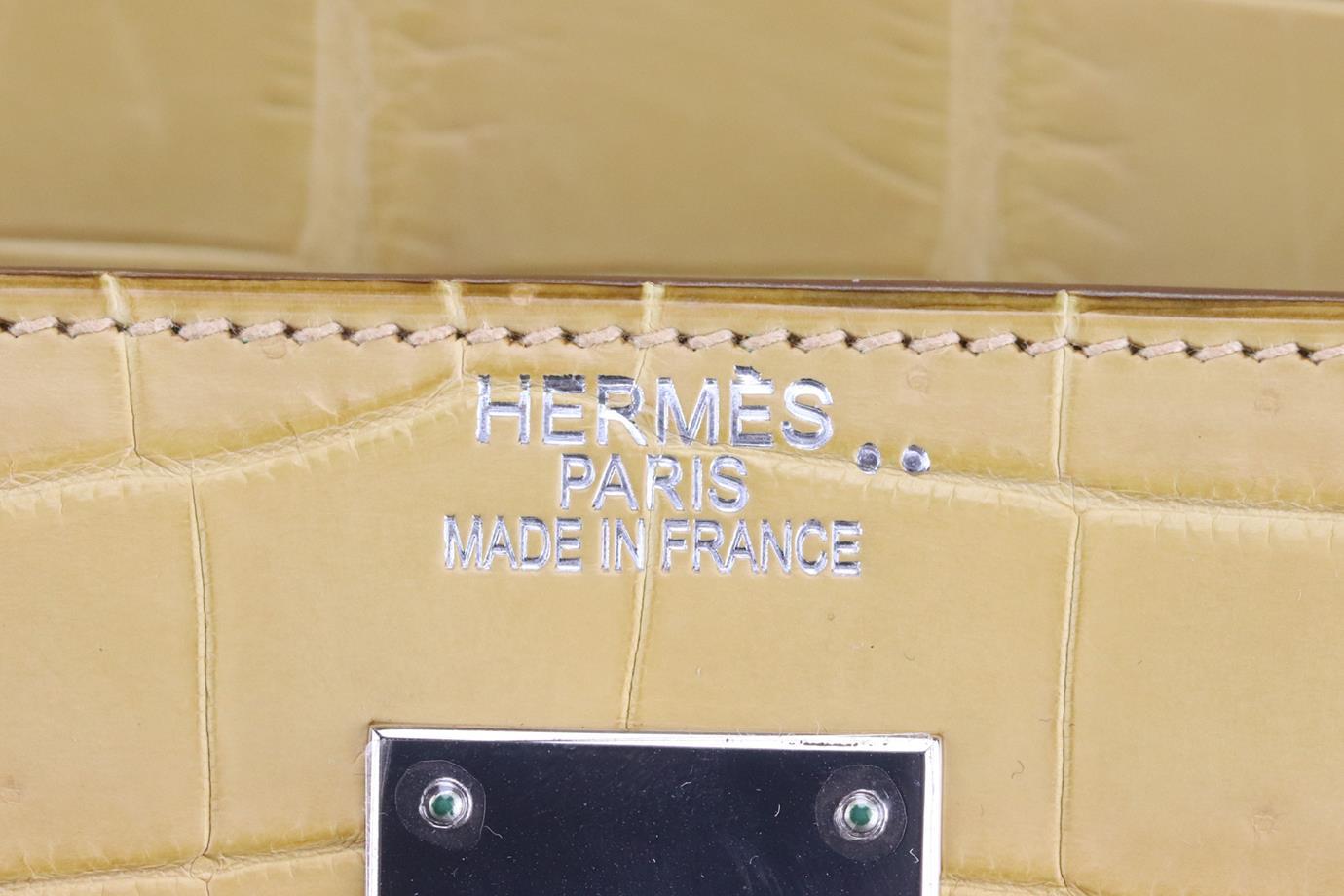 Hermès 2016 Kelly Retourne 35cm Matte Niloticus Crocodile Leather Bag For Sale 7