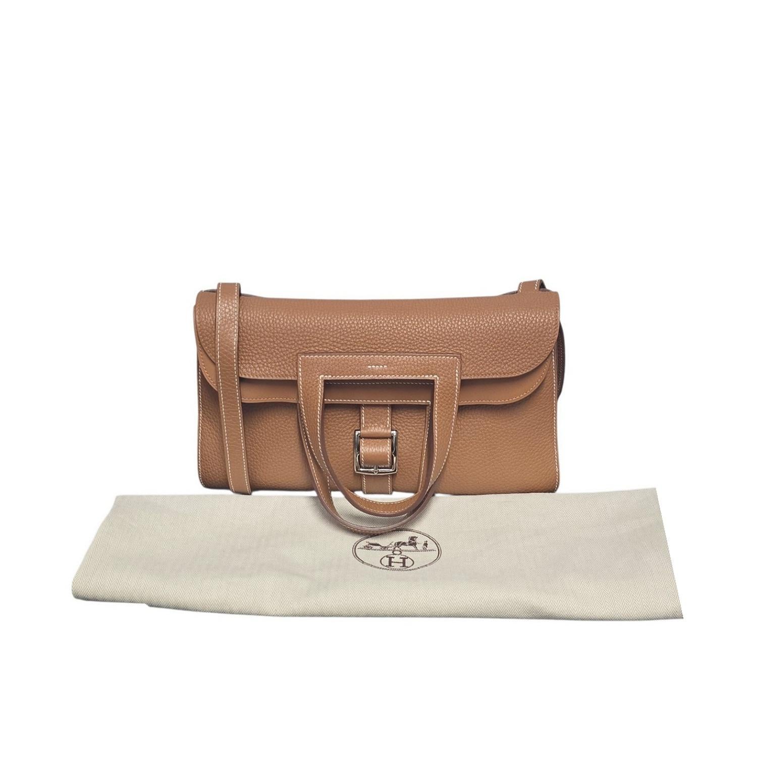 Hermes 2017 Gold Taurillion Clemence Halzan 31 Bag For Sale 7