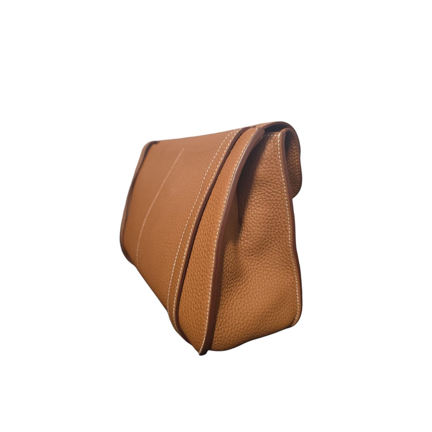 Hermes 2017 Gold Taurillion Clemence Halzan 31 Bag For Sale 1