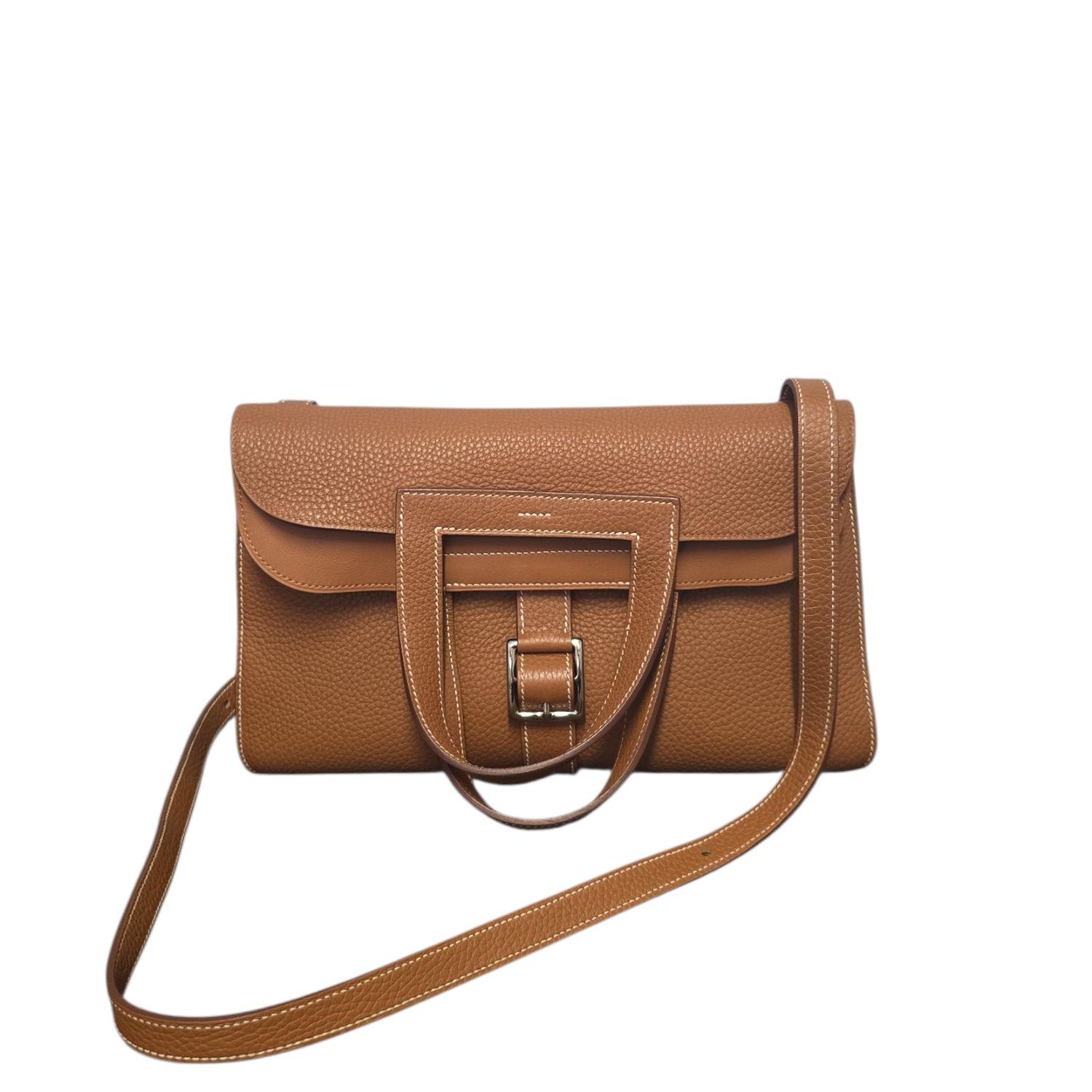 Hermes 2017 Gold Taurillion Clemence Halzan 31 Bag For Sale 2