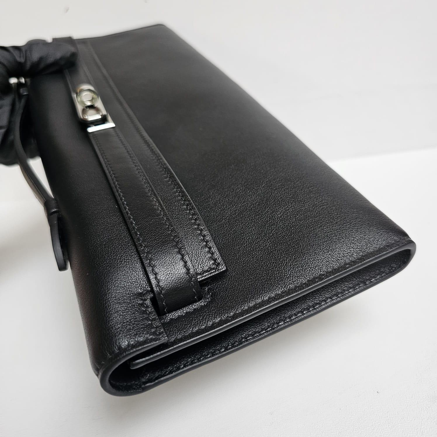 Hermes 2020 Black Swift Leather Kelly Cut Clutch 15