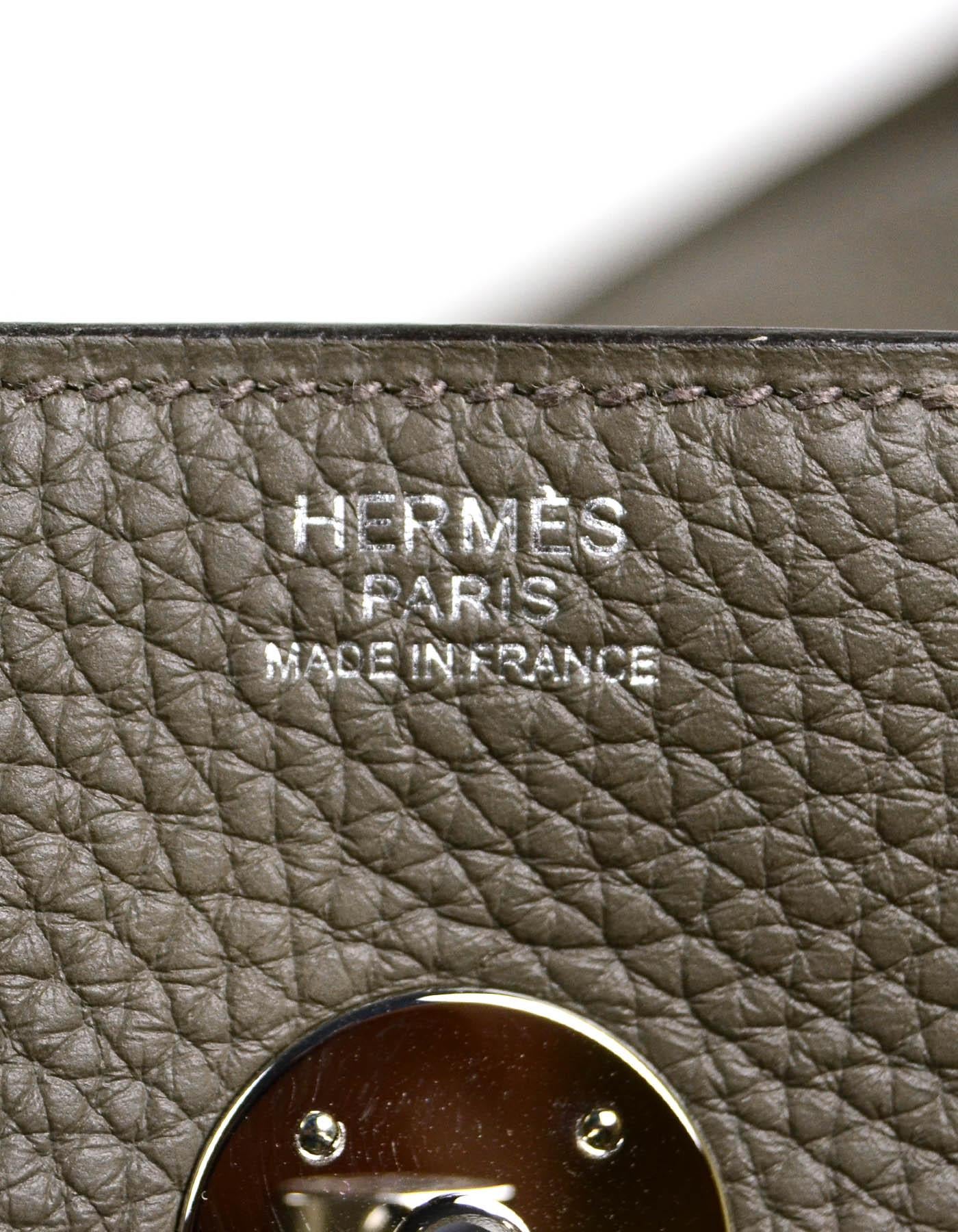 Hermes 2020 Etain Grey Taurillon Clemence Leather Lindy 30 Shoulder Bag In Excellent Condition In New York, NY