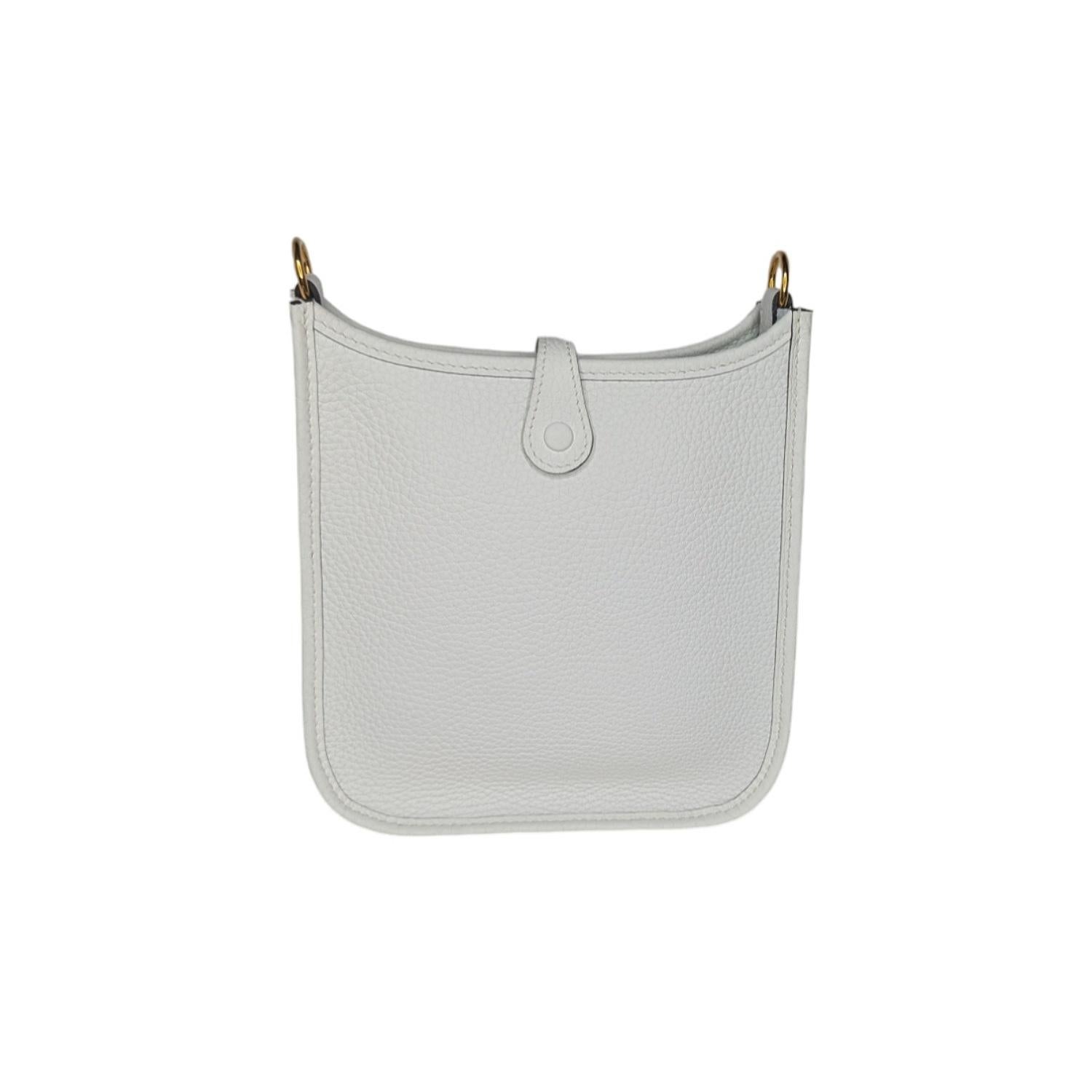 Hermès 2023 New White Clemence Evelyne TPM Mini Crossbody In condizioni ottime a Scottsdale, AZ