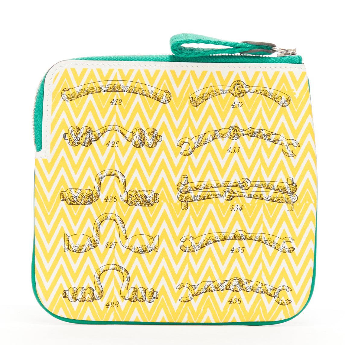 HERMES 2024 Carre Pocket Pouch Manufacture de Boucleries buckle print zip around wallet
Reference: AAWC/A00984
Brand: Hermes
Model: Carre pocket Pouch
Collection: 2024
Material: Leather
Color: Green, Multicolour
Pattern: Abstract
Closure: