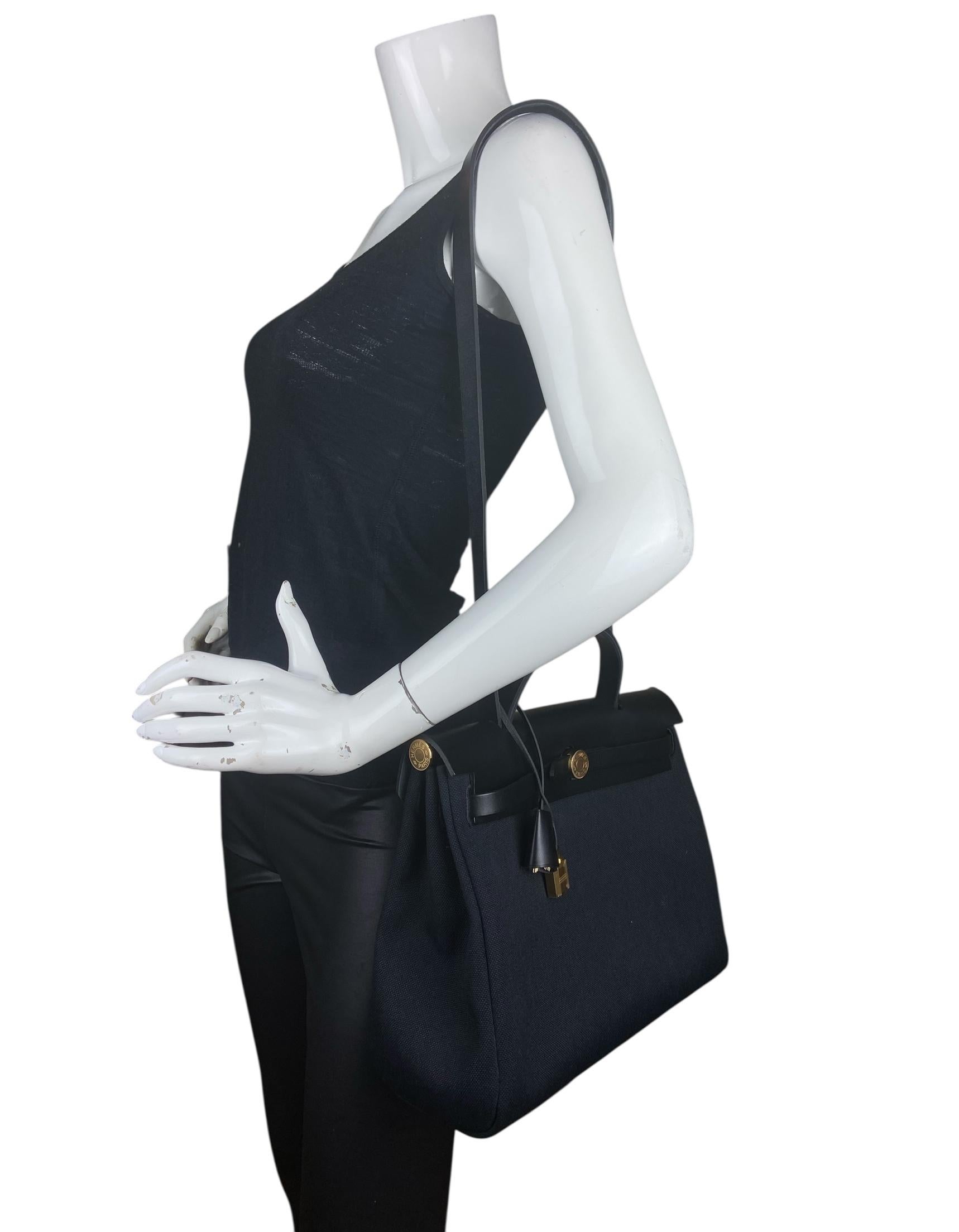 Hermes 2025 Black Toile Militaire Canvas and Leather Herbag Zip 31 Bag In Excellent Condition For Sale In New York, NY
