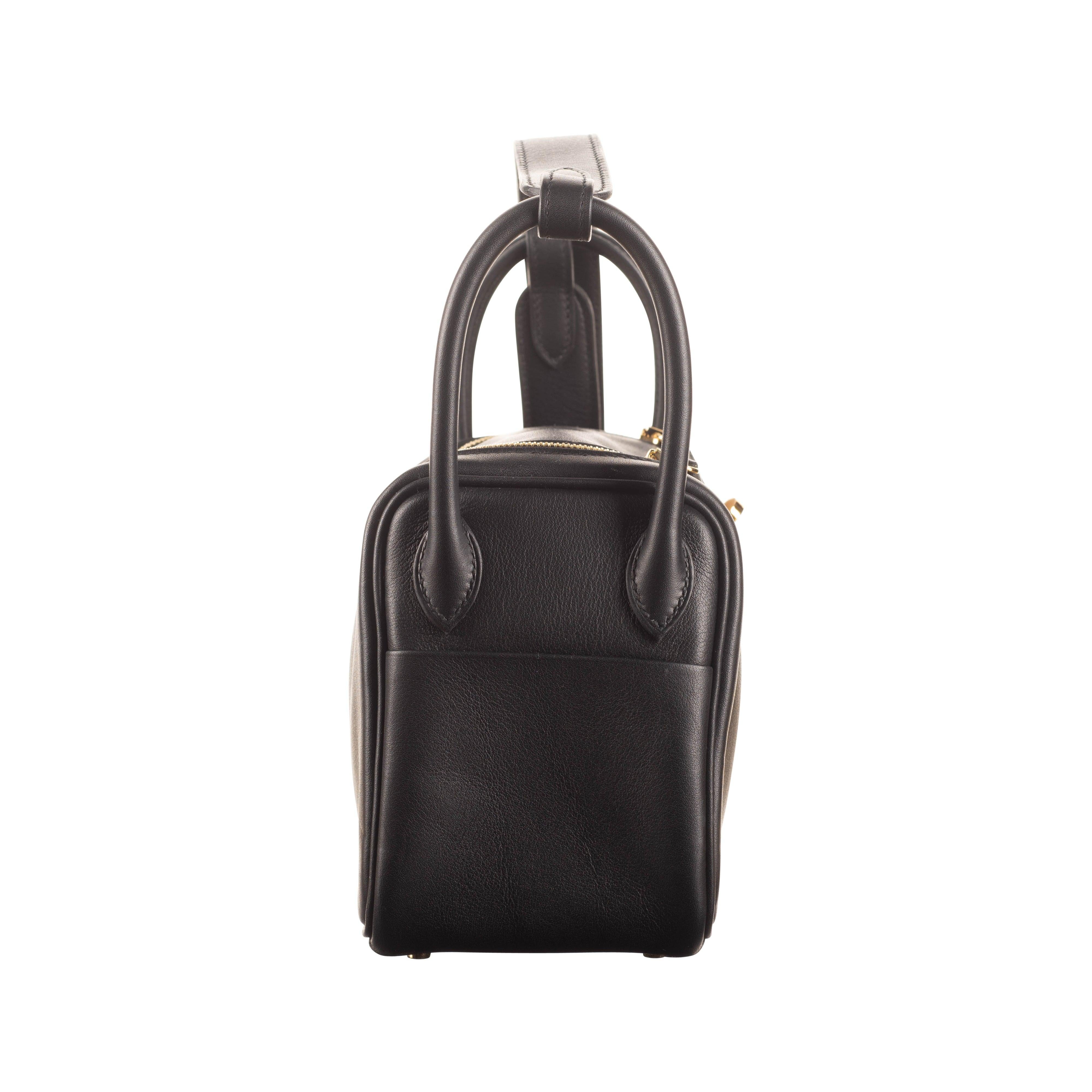 Hermès 20cm Lindy Mini Black Swift Leather Gold Hardware In New Condition For Sale In Santa Rosa Beach, FL