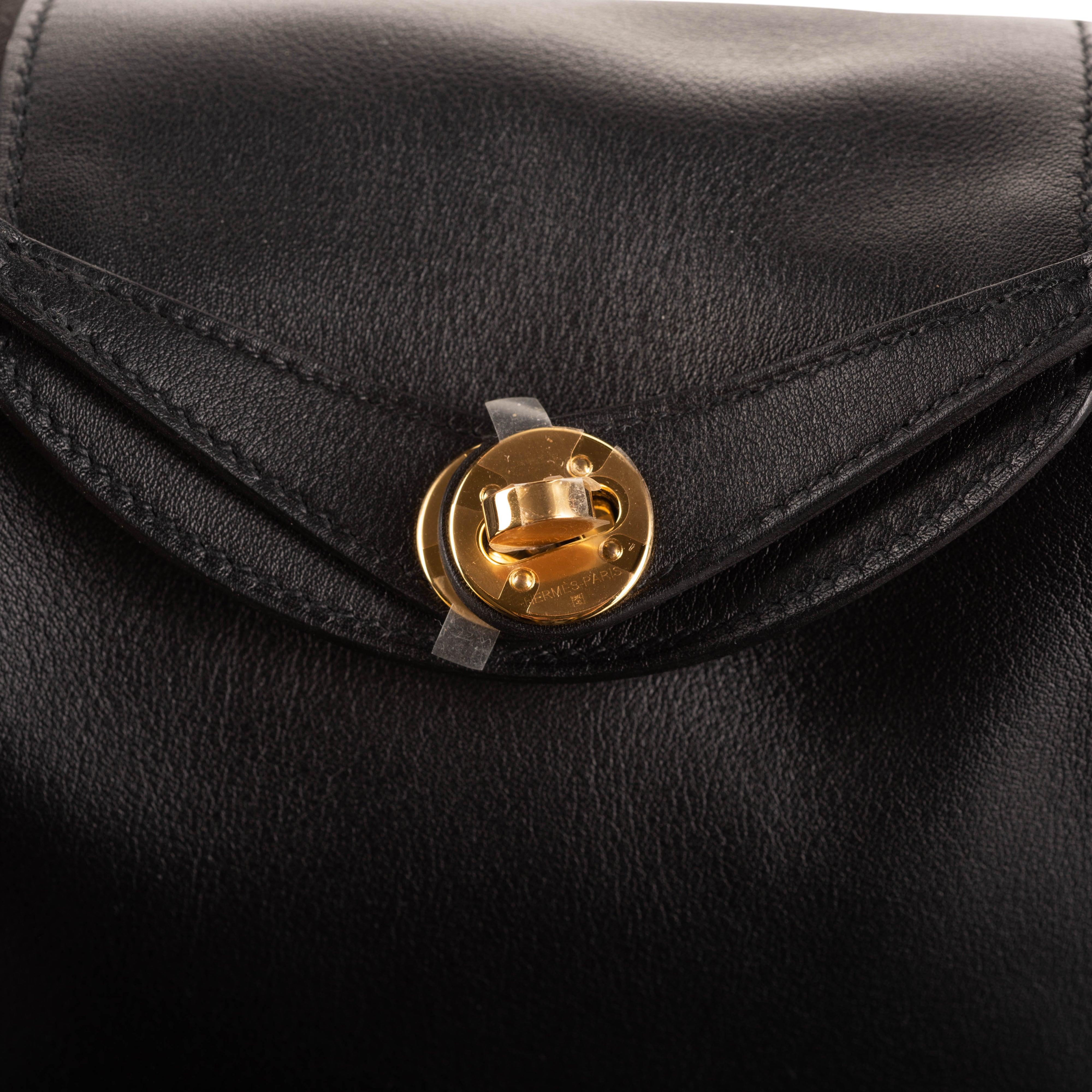 Hermès 20cm Lindy Mini Black Swift Leather Gold Hardware For Sale 3