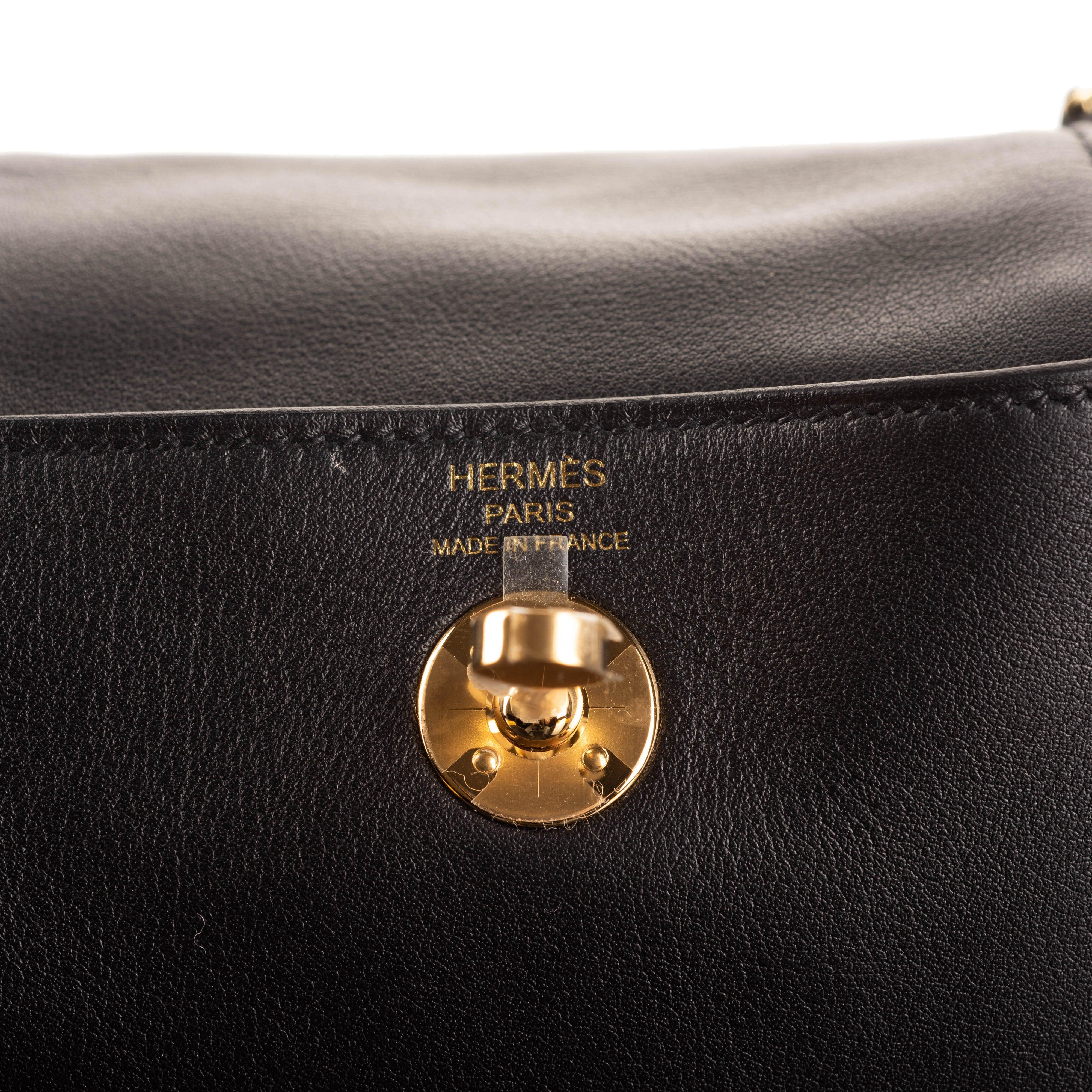 Hermès 20cm Lindy Mini Black Swift Leather Gold Hardware For Sale 4